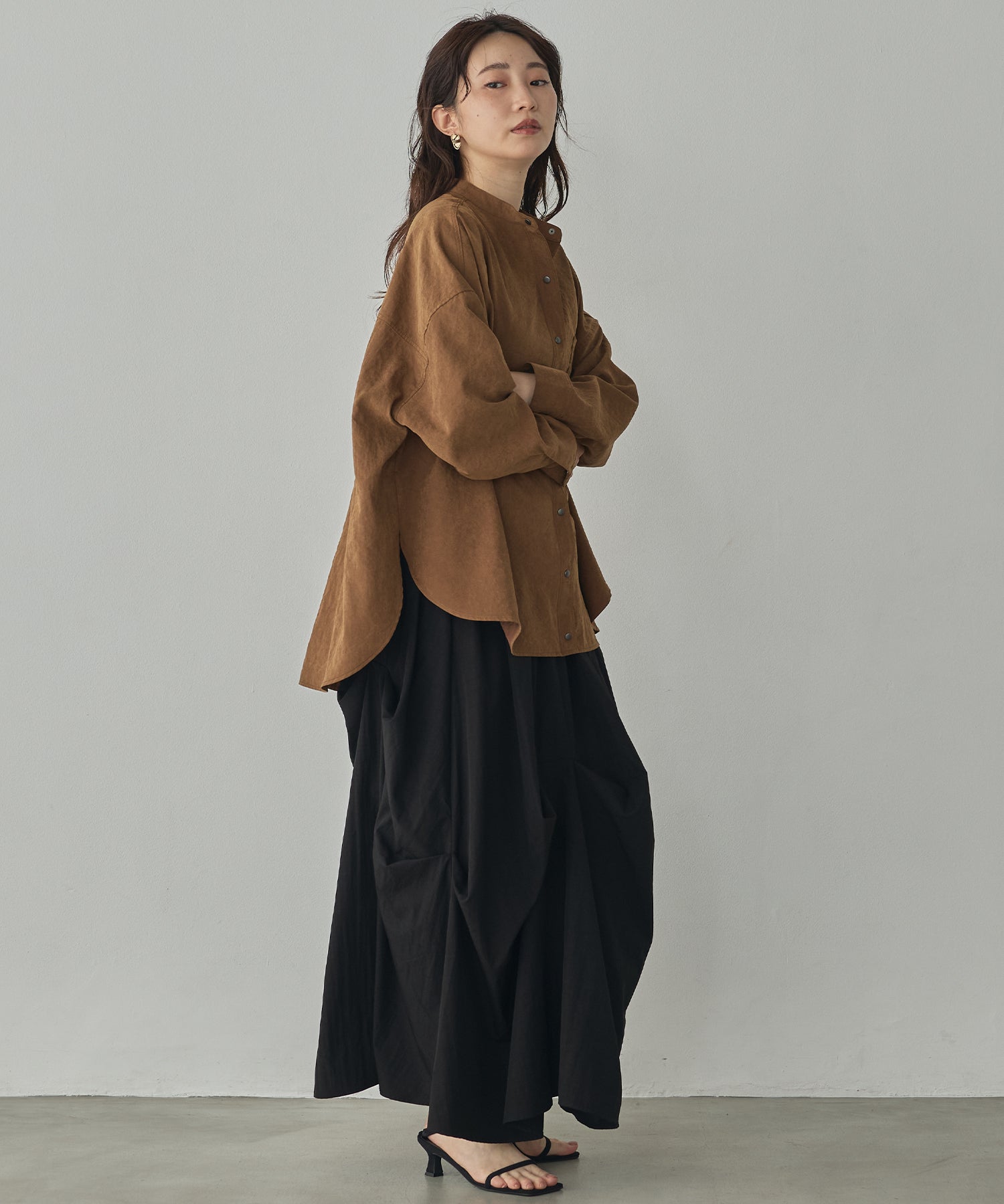 [PRE-ORDER]PEACH SUEDE 2WAY LENGTH BAND COLLAR SHIRT
