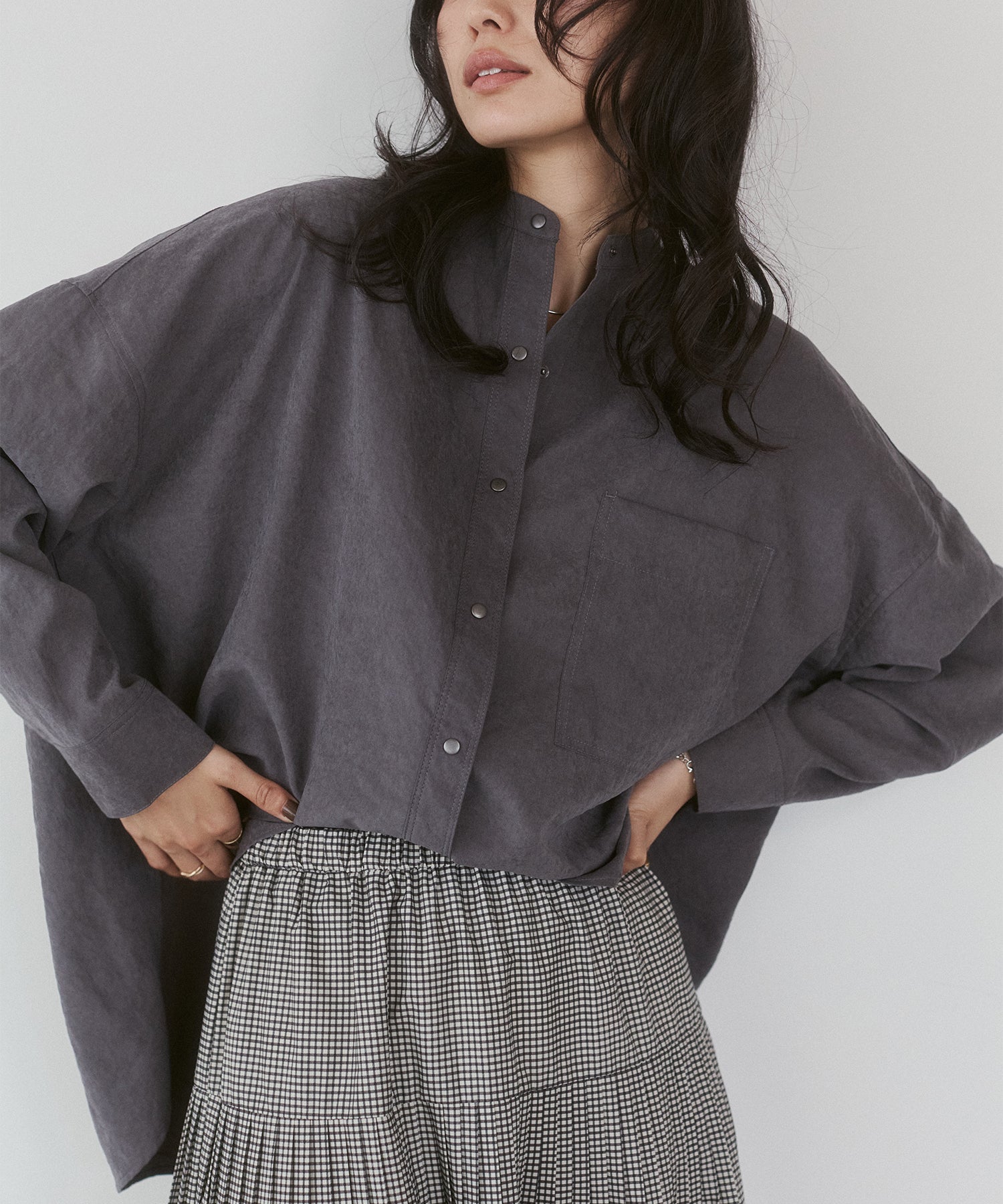 [PRE-ORDER]PEACH SUEDE 2WAY LENGTH BAND COLLAR SHIRT