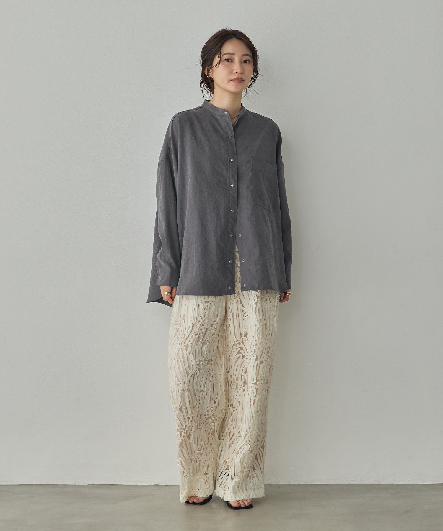 [PRE-ORDER]PEACH SUEDE 2WAY LENGTH BAND COLLAR SHIRT