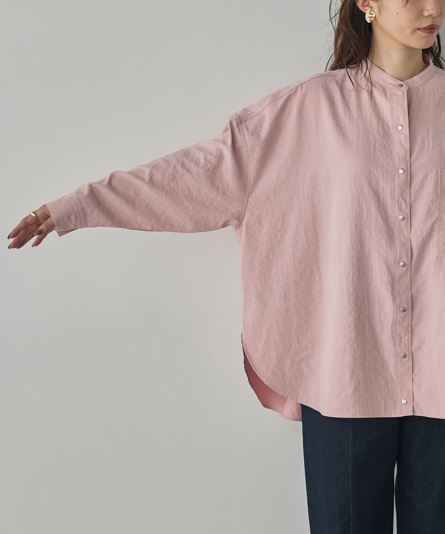 [PRE-ORDER]PEACH SUEDE 2WAY LENGTH BAND COLLAR SHIRT