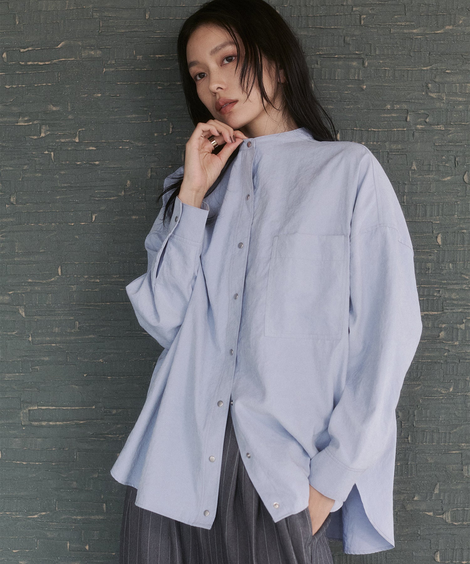 [PRE-ORDER]PEACH SUEDE 2WAY LENGTH BAND COLLAR SHIRT