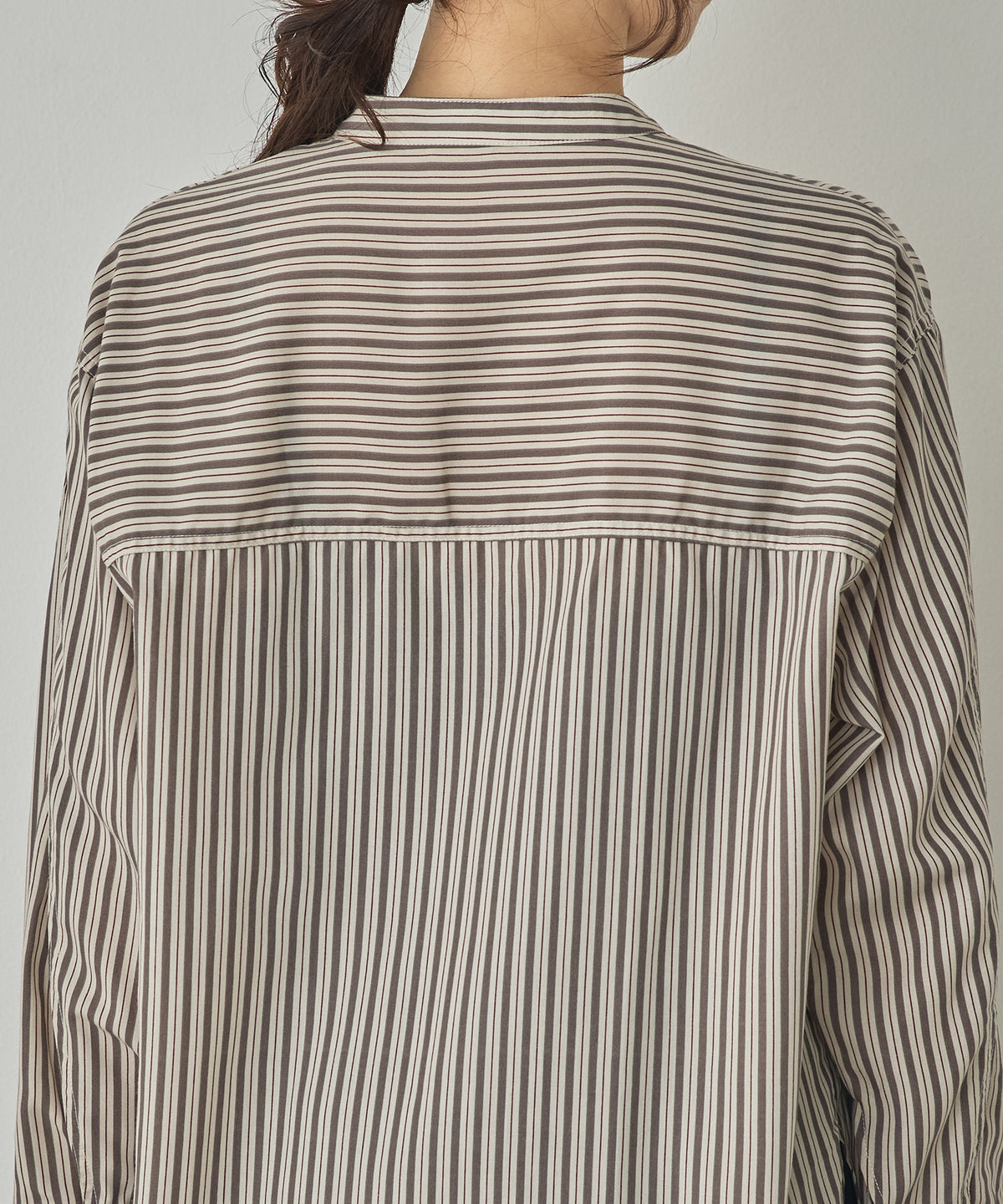 TUCK SLEEVE SHIRT