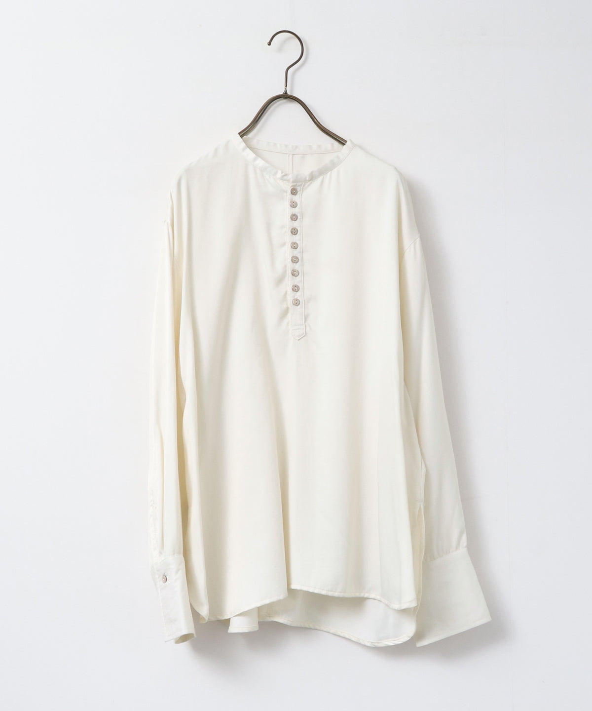 CUPRA-LIKE HENLEY-NECK SHIRT