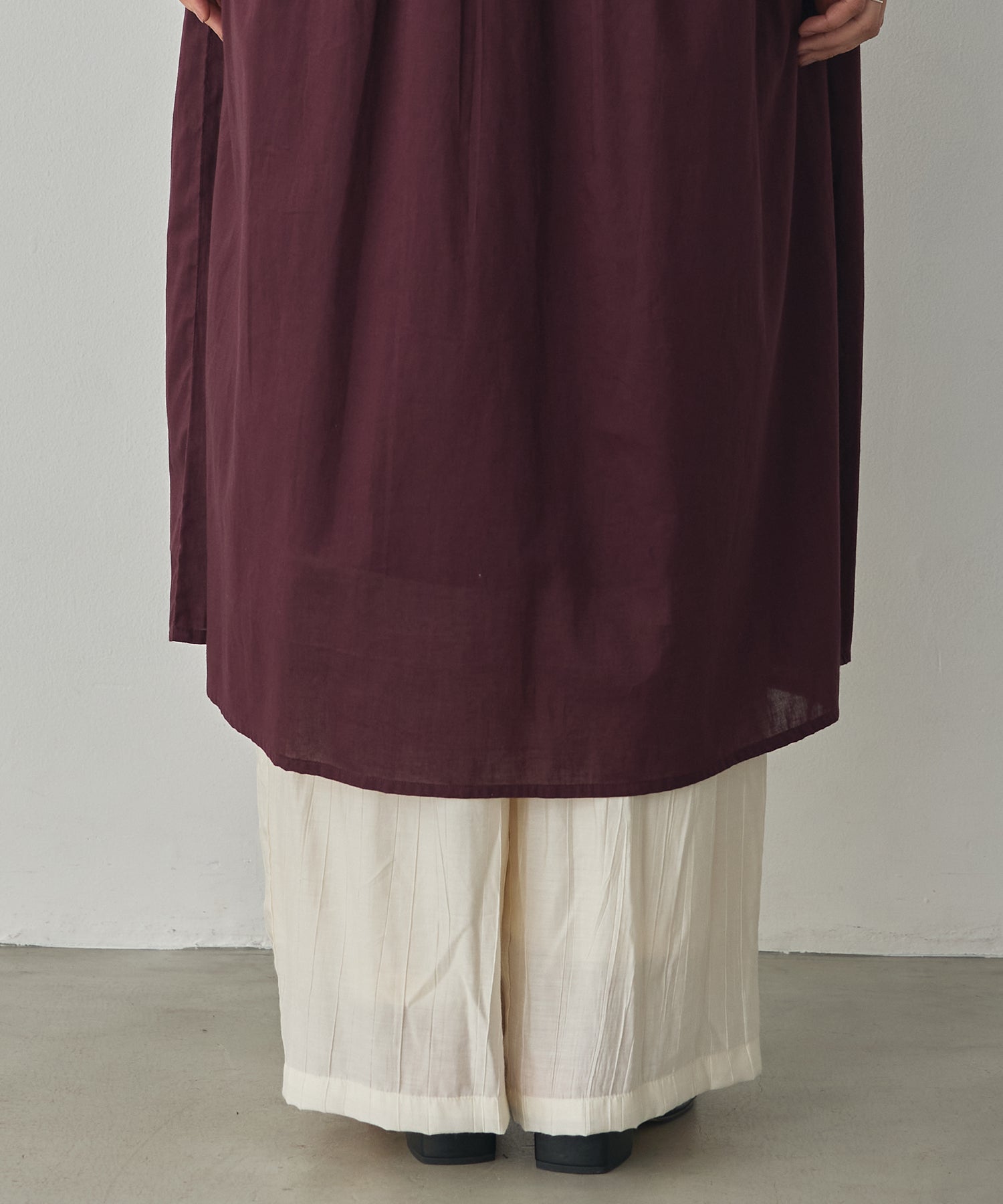 PINTUCK SLEEVELESS ONE-PIECE