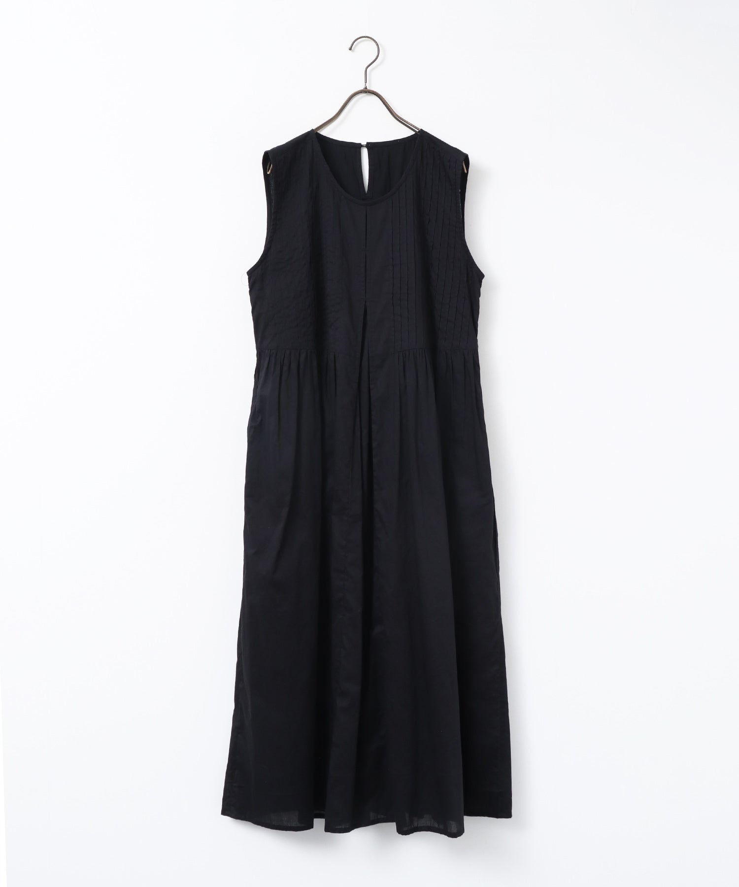 PINTUCK SLEEVELESS ONE-PIECE