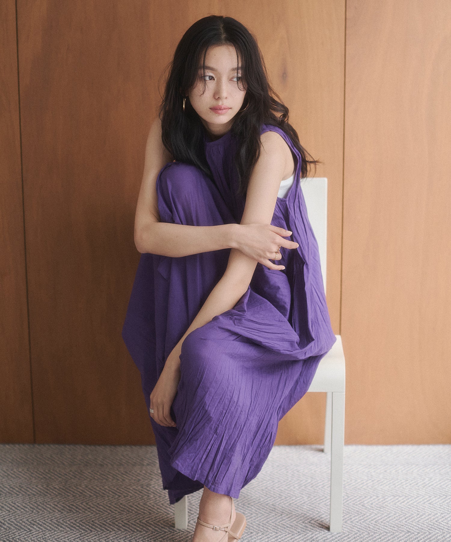 CRINKLE SLEEVELESS DRESS
