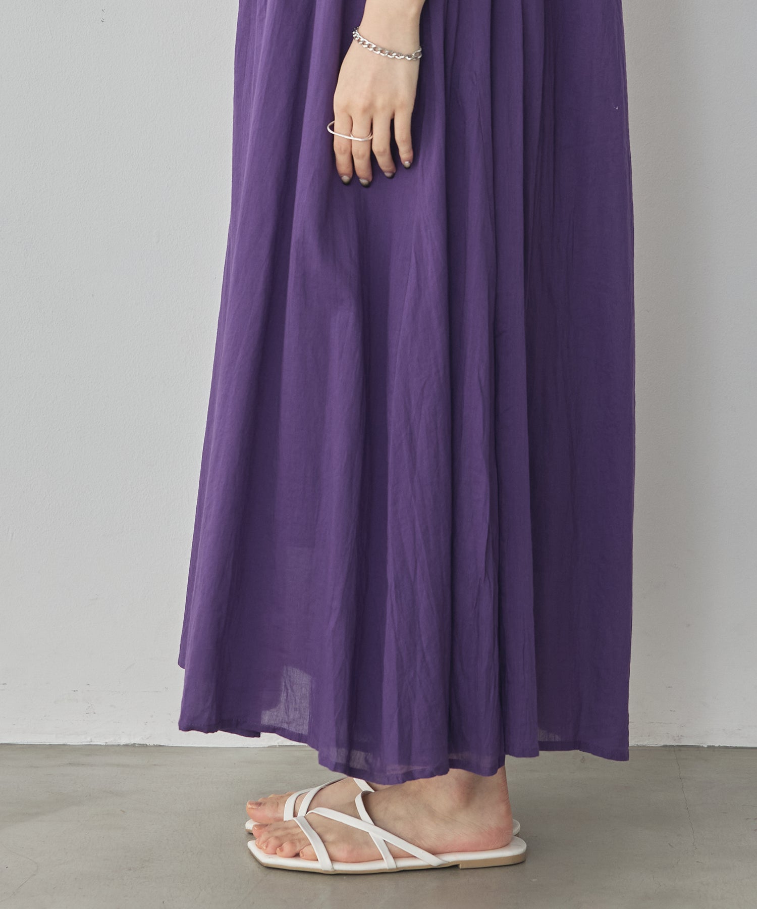 CRINKLE SLEEVELESS DRESS