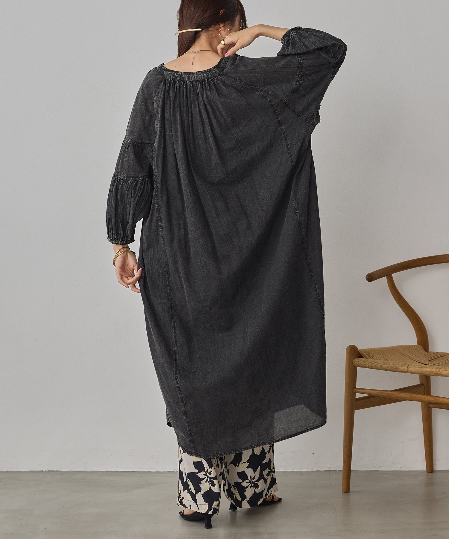 ACID-WASH GATHERED ONE-PIECE