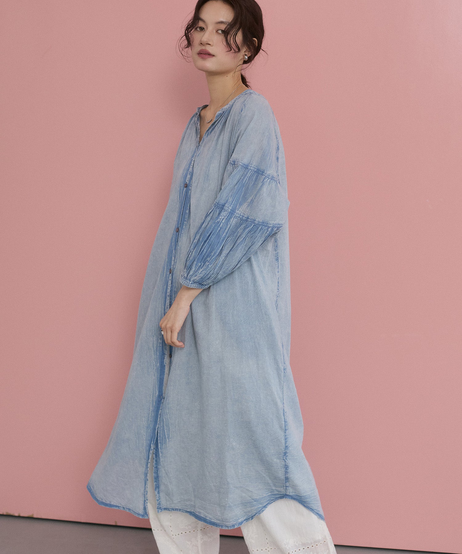 びわ ACID-WASH GATHERED ONE-PIECE