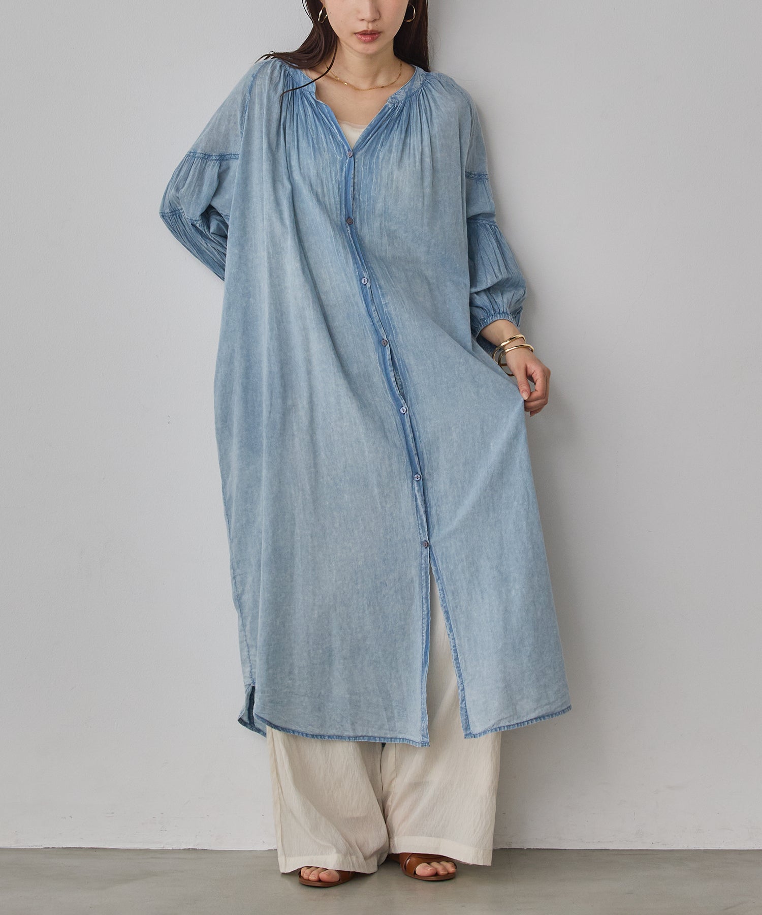 ACID-WASH GATHERED ONE-PIECE