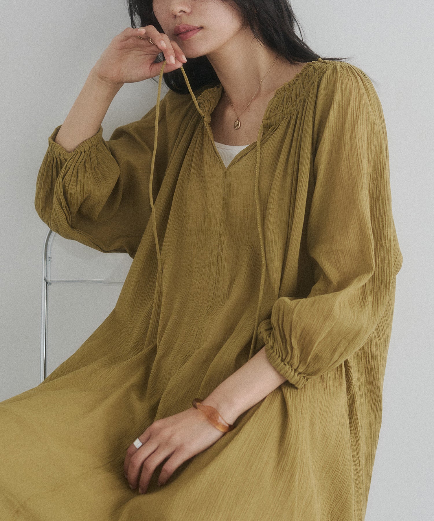 SKIPPER NECK GATHERED DRESS