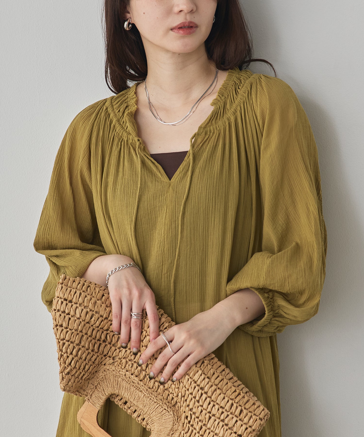 SKIPPER NECK GATHERED DRESS