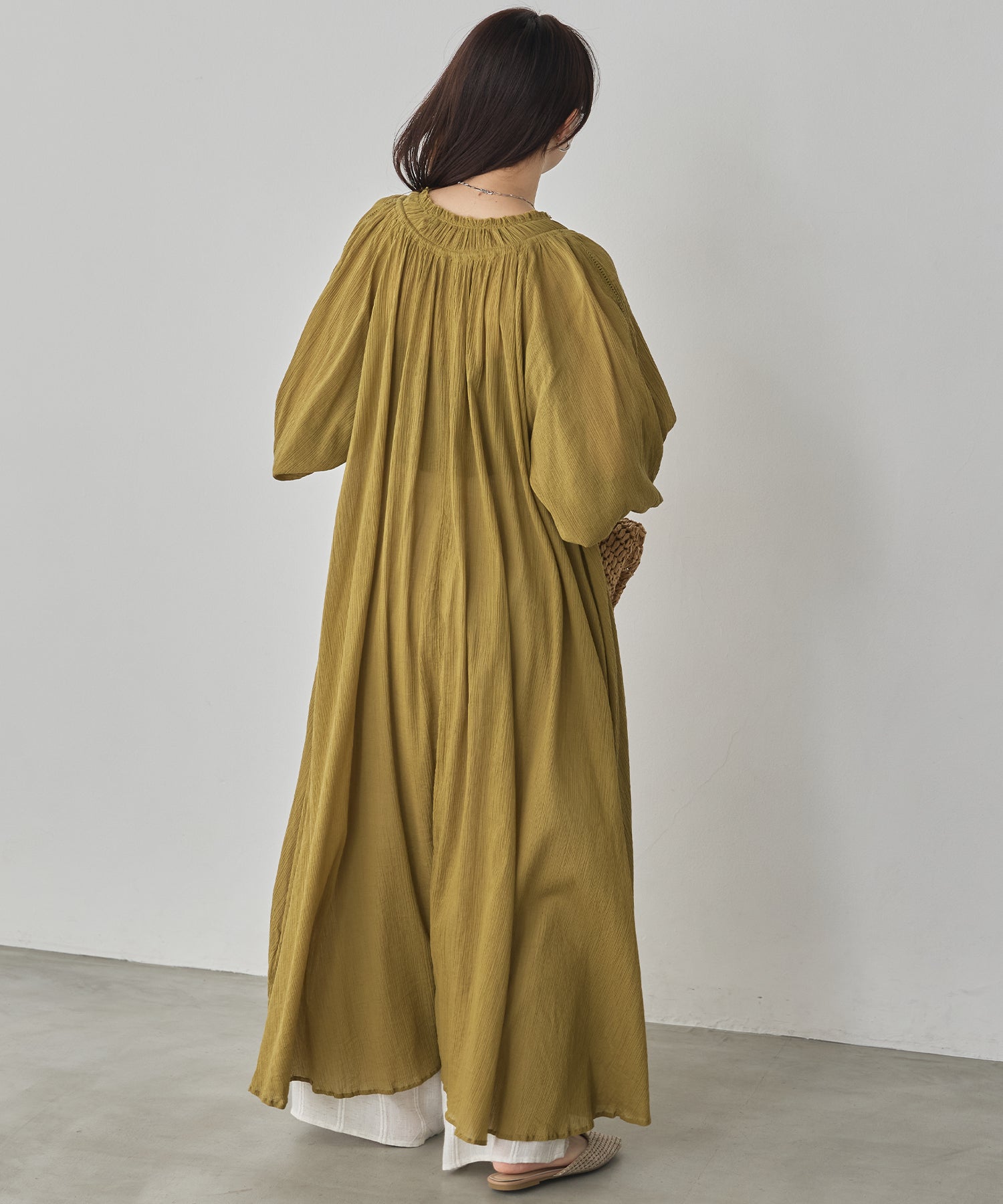 SKIPPER NECK GATHERED DRESS