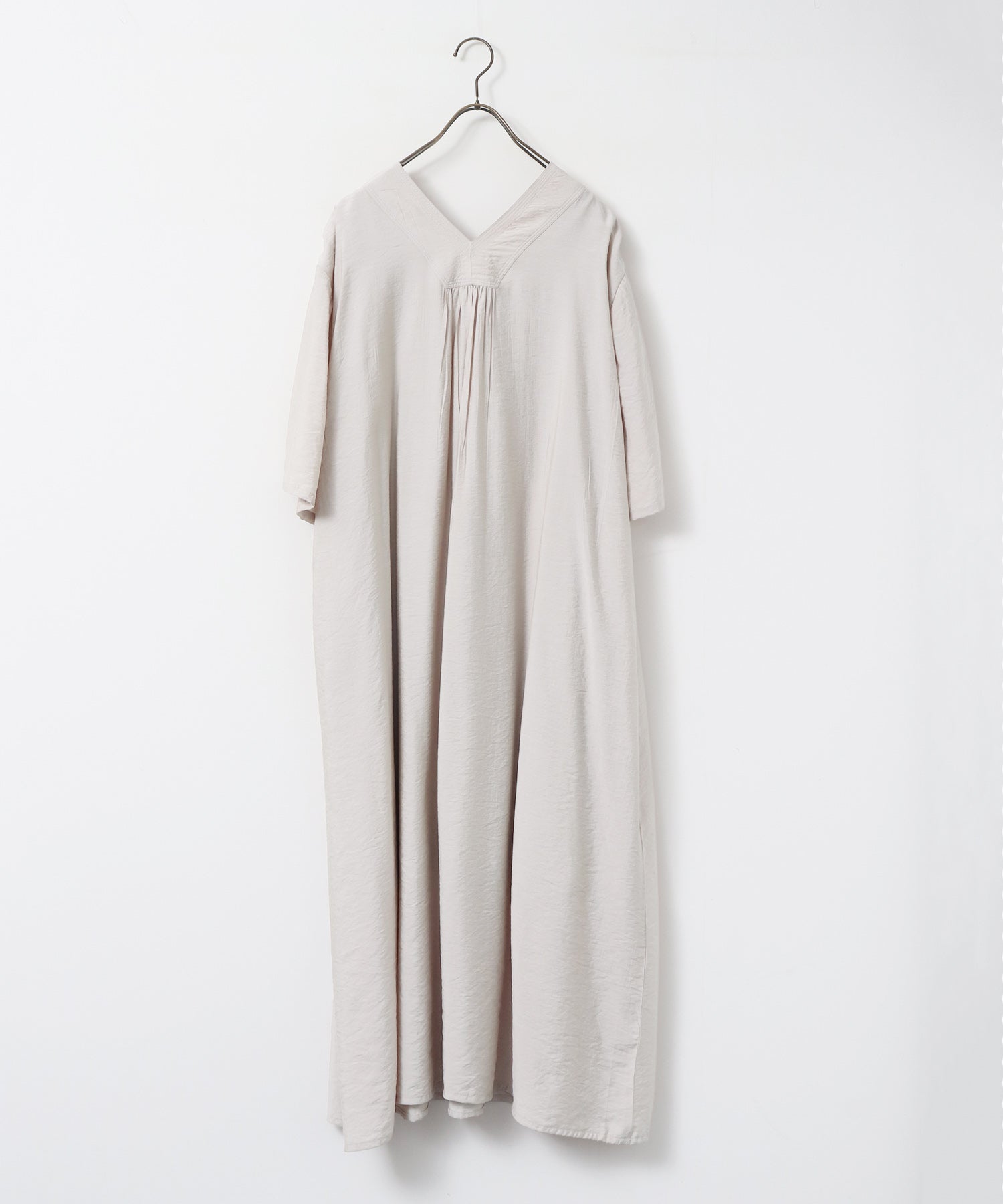 THREE-QUARTER SLEEVES KAFTAN-STYLE DRESS