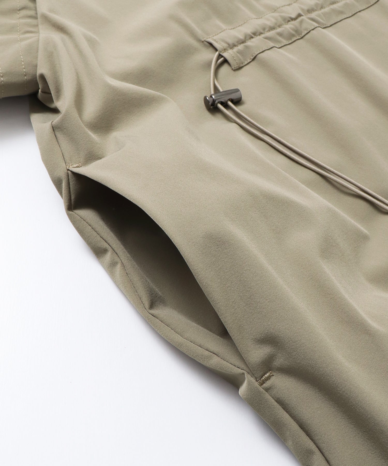[ICE TOUCH] FRONT-ZIP DRESS