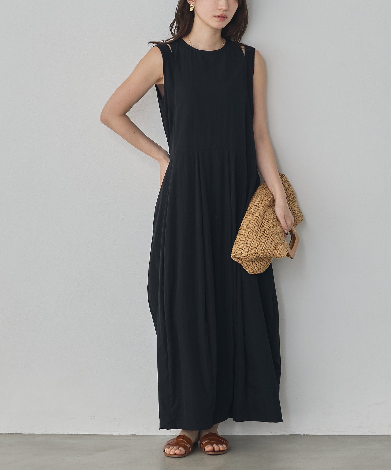 RIBBED BALLOON DRESS