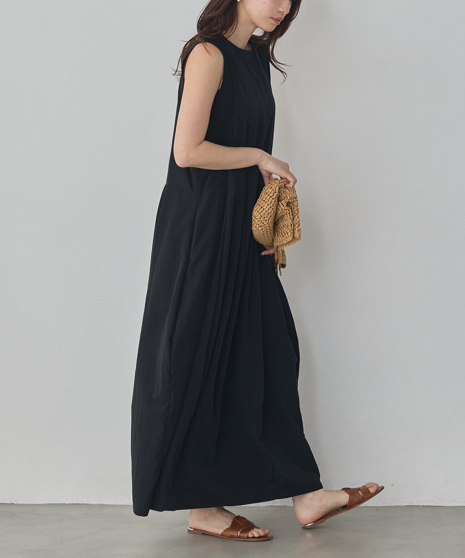 RIBBED BALLOON DRESS