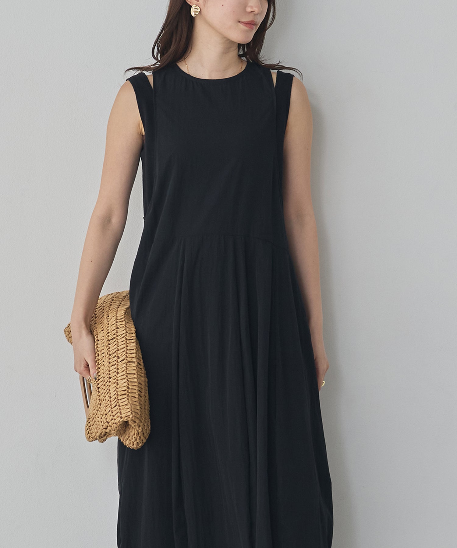 RIBBED BALLOON DRESS