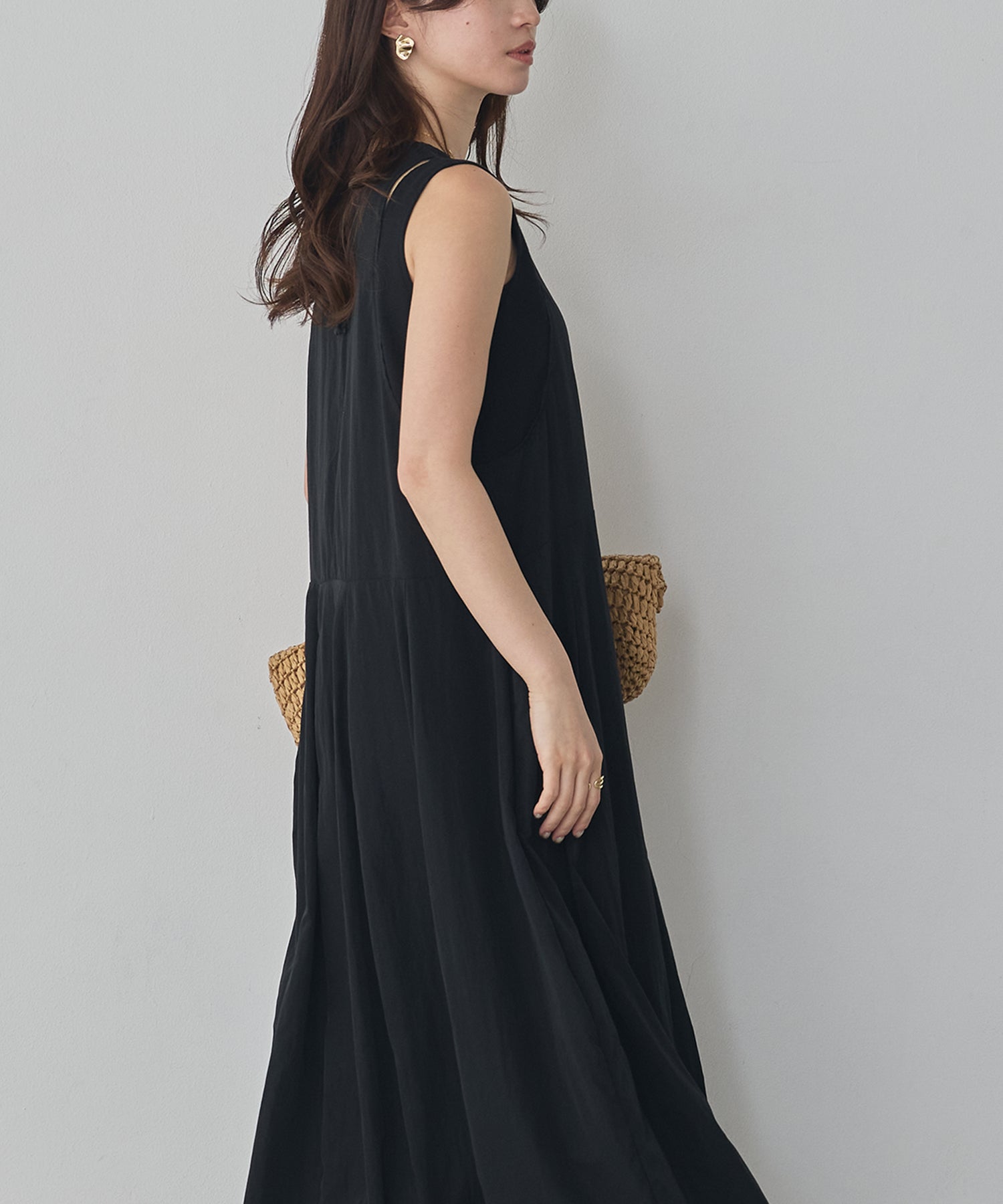 RIBBED BALLOON DRESS