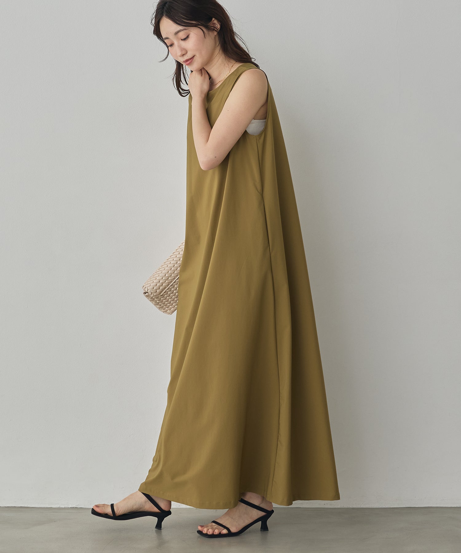 ICE TOUCH] THICK-KNIT 2-WAY A-LINE DRESS