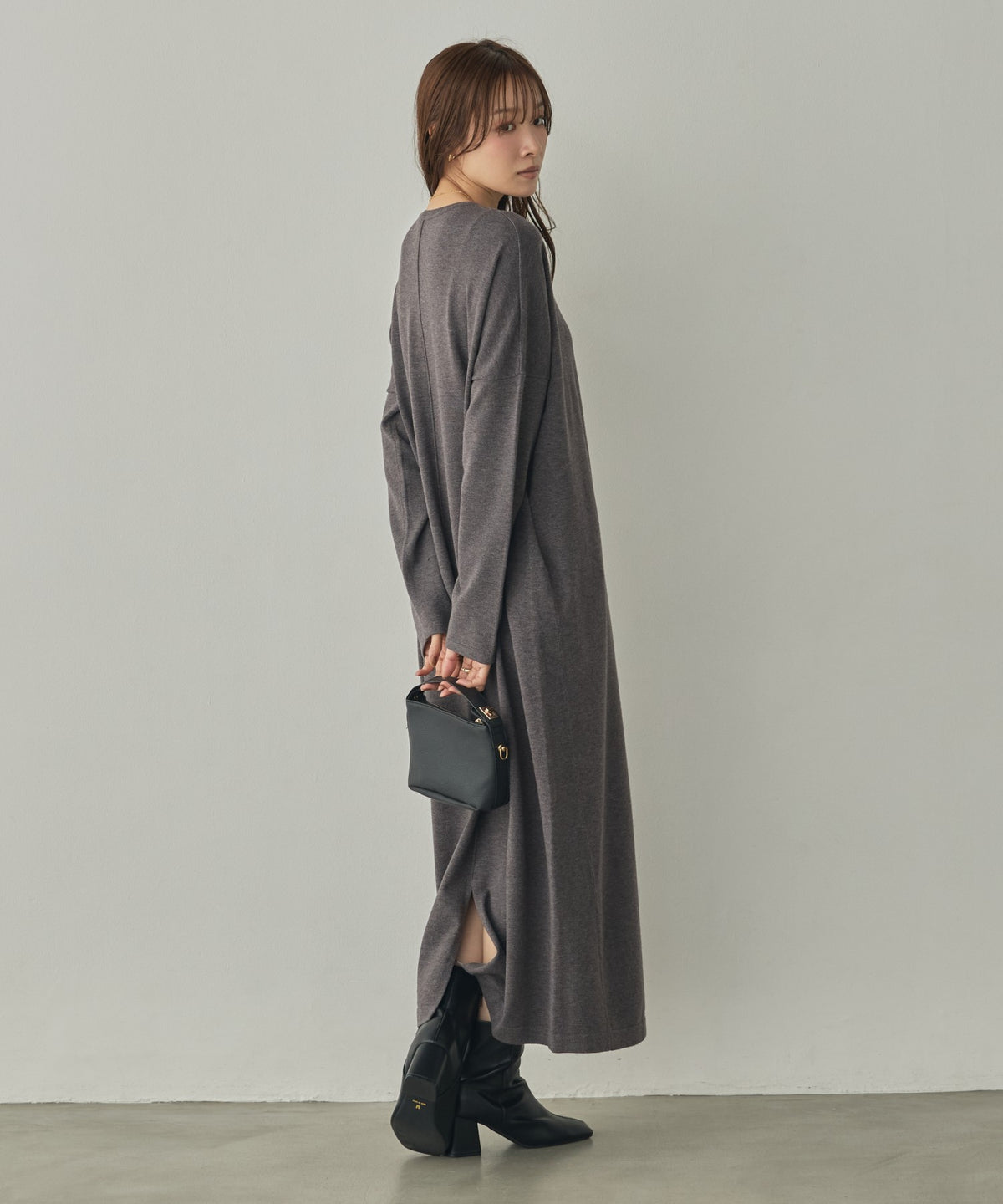 [ANTI-STATIC] YAWAMOCHI YARN OVER-DOLMAN KNIT DRESS