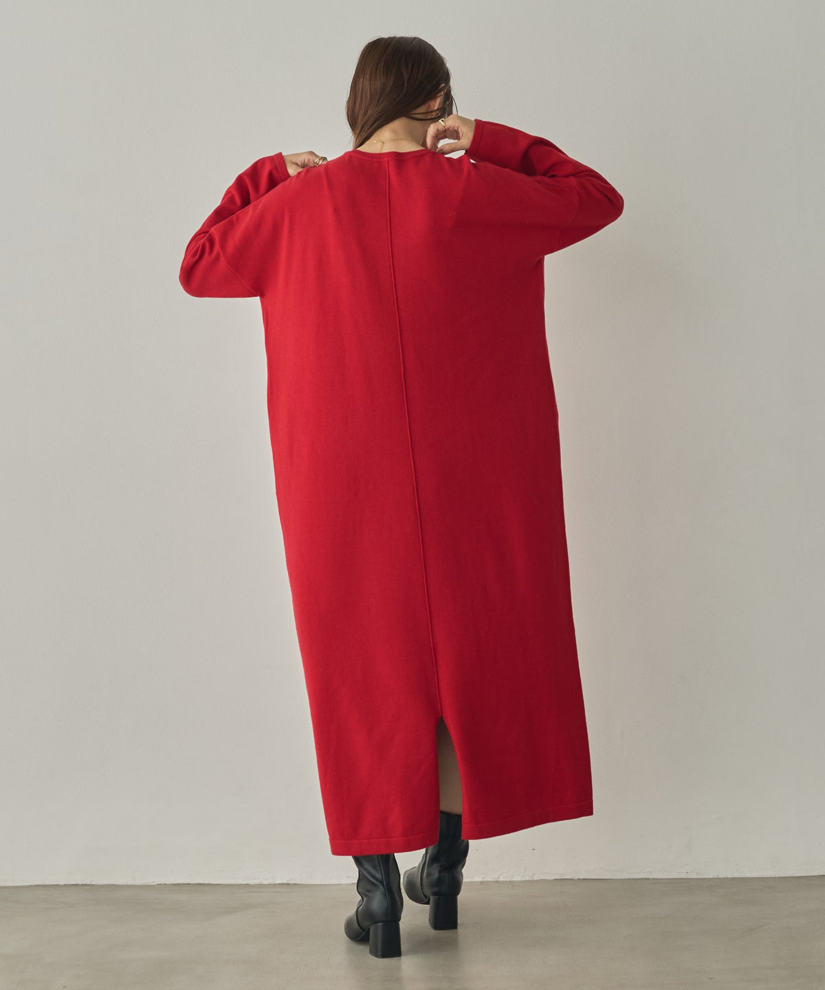 [ANTI-STATIC] YAWAMOCHI YARN OVER-DOLMAN KNIT DRESS