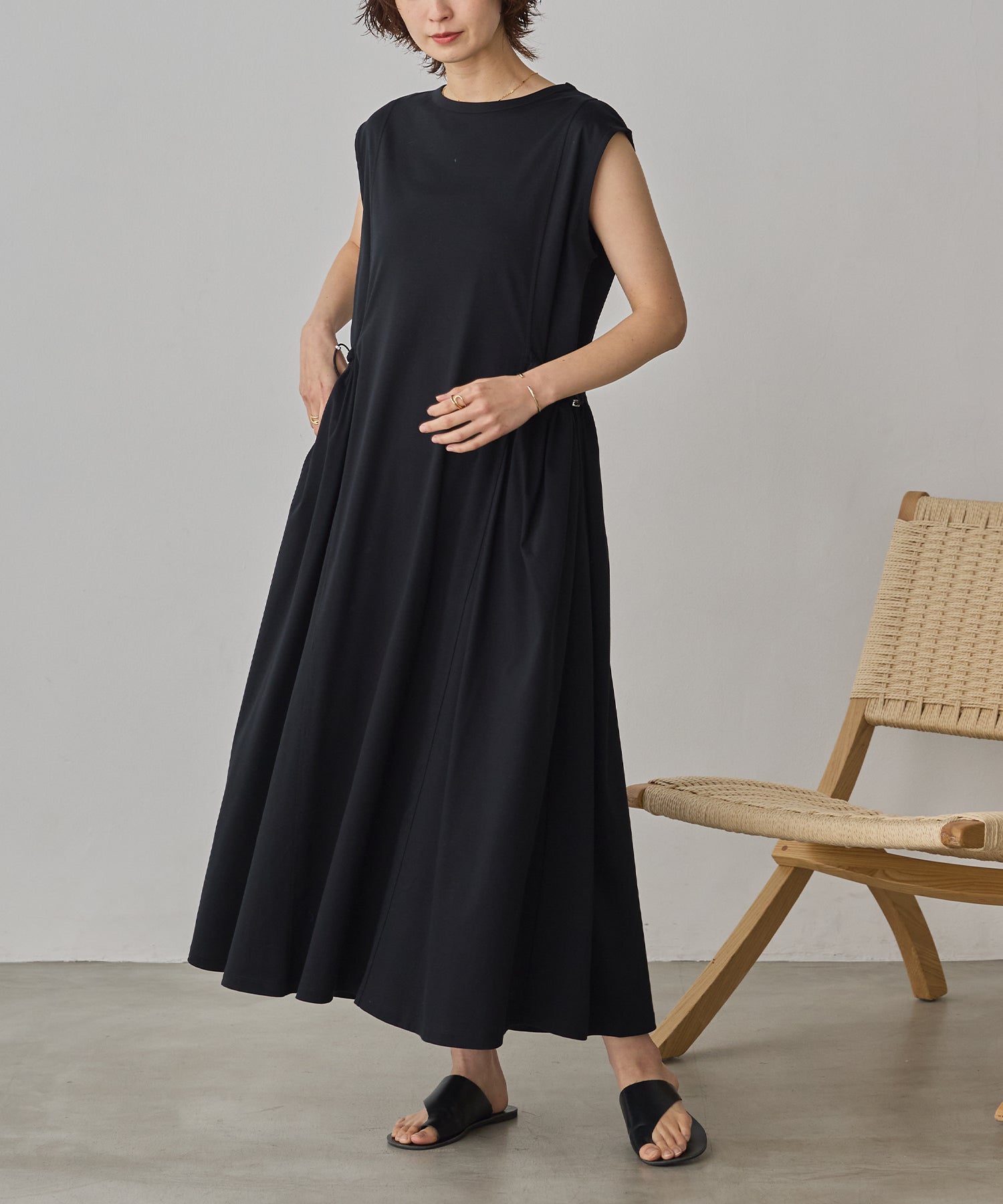 COMPACT SMOOTH DRAWSTRING DESIGN DRESS