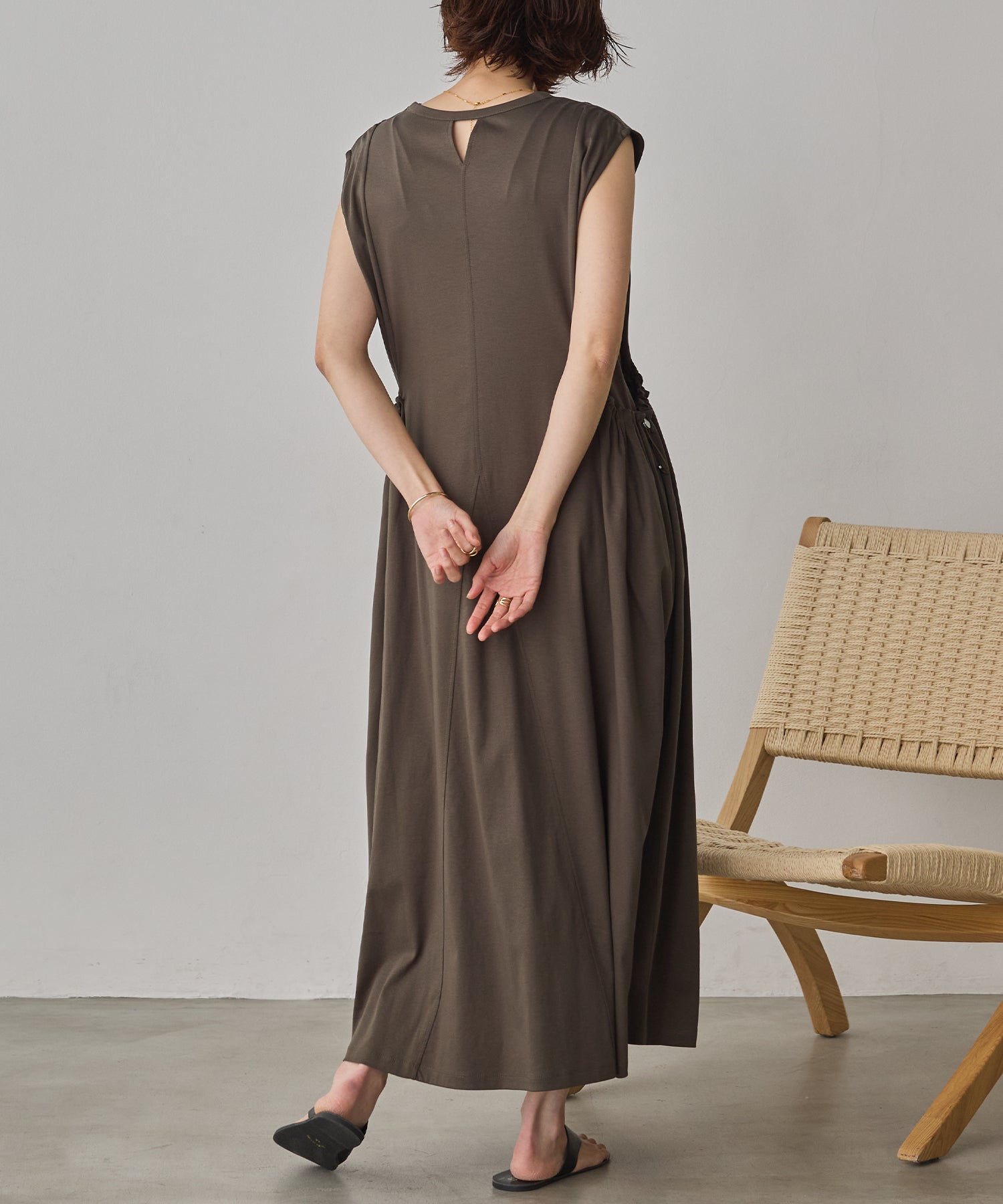 COMPACT SMOOTH DRAWSTRING DESIGN DRESS