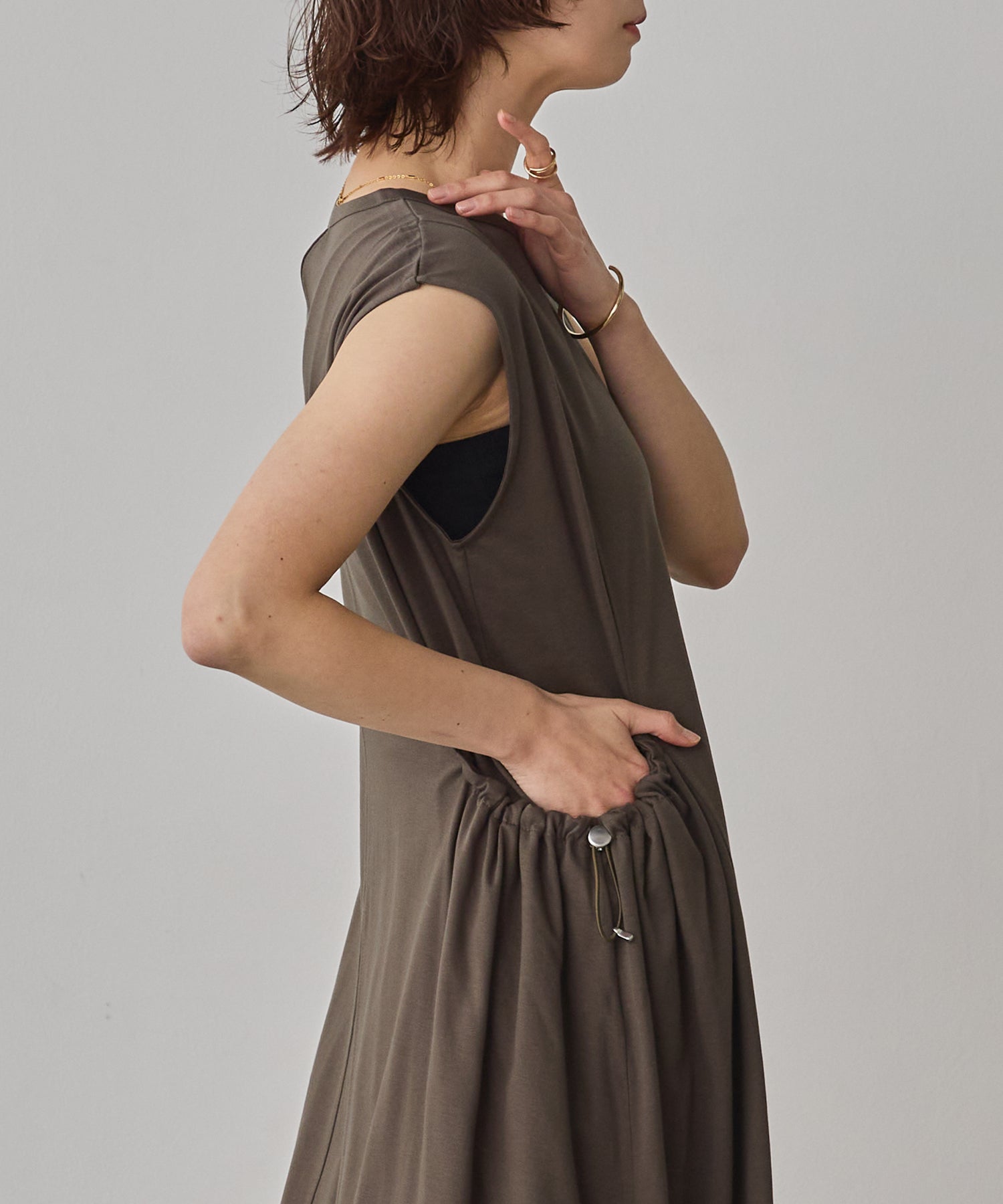 COMPACT SMOOTH DRAWSTRING DESIGN DRESS