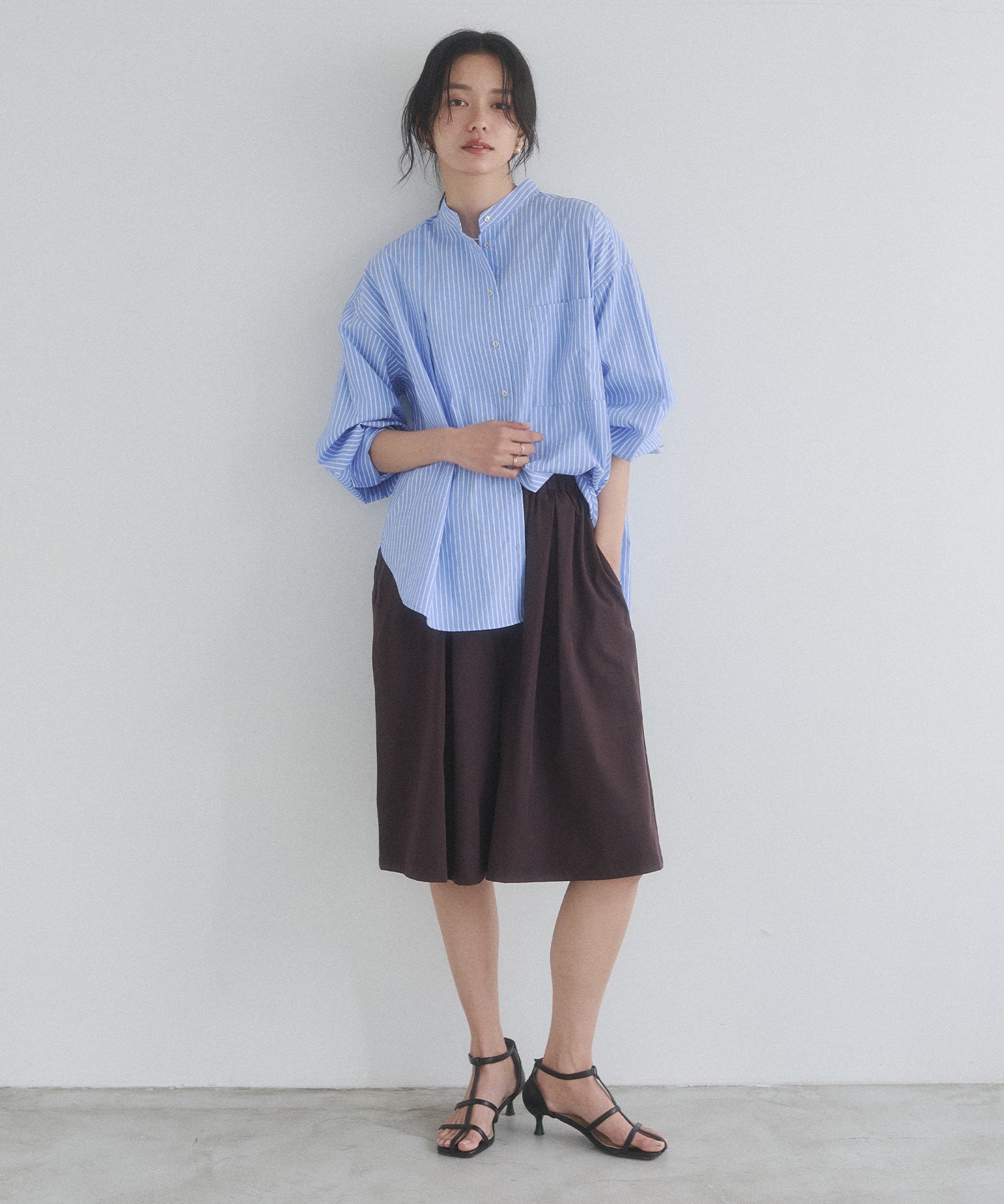 [ICE TOUCH] PLEATED SHORTS