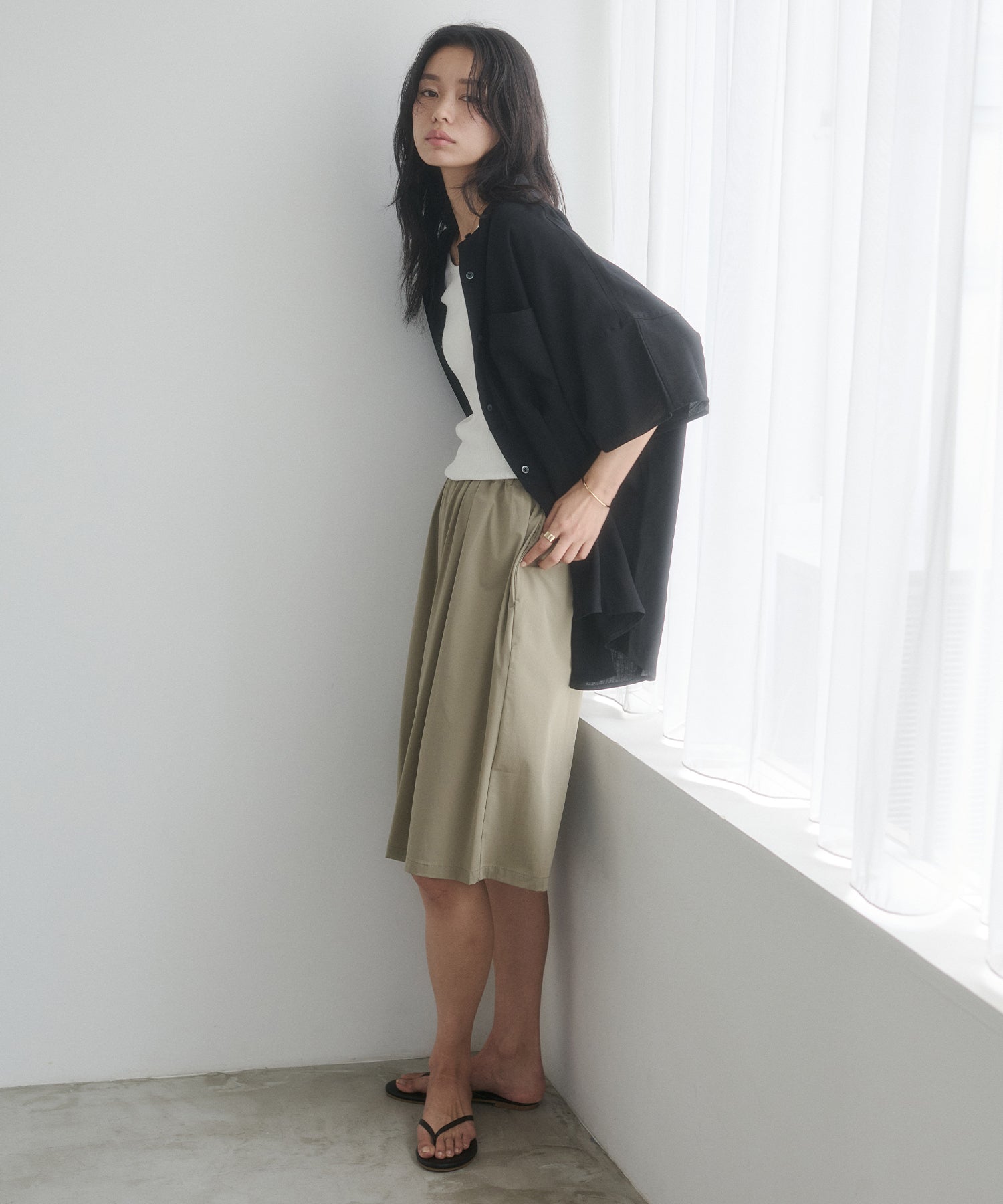 [ICE TOUCH] PLEATED SHORTS
