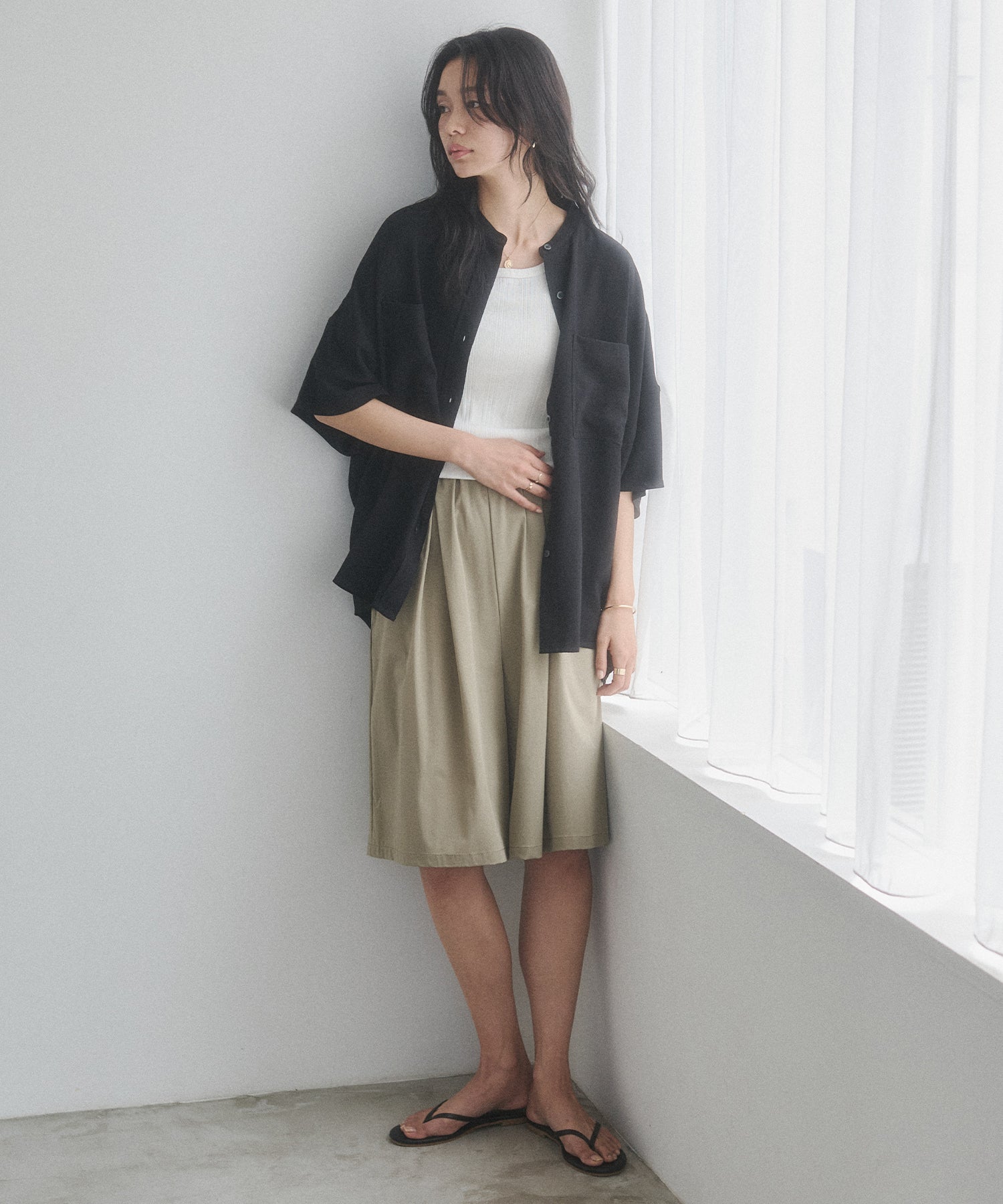 [ICE TOUCH] PLEATED SHORTS