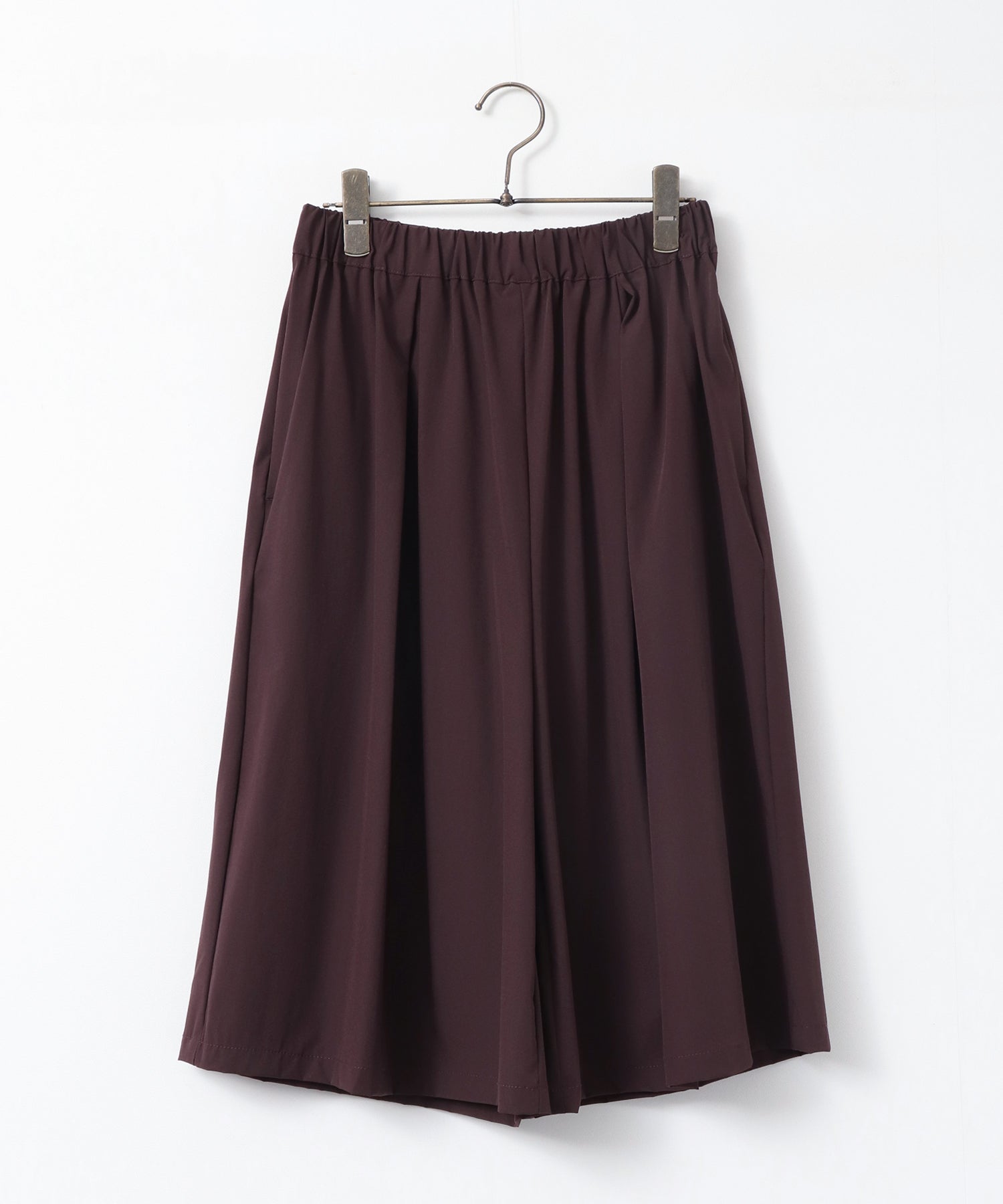[ICE TOUCH] PLEATED SHORTS
