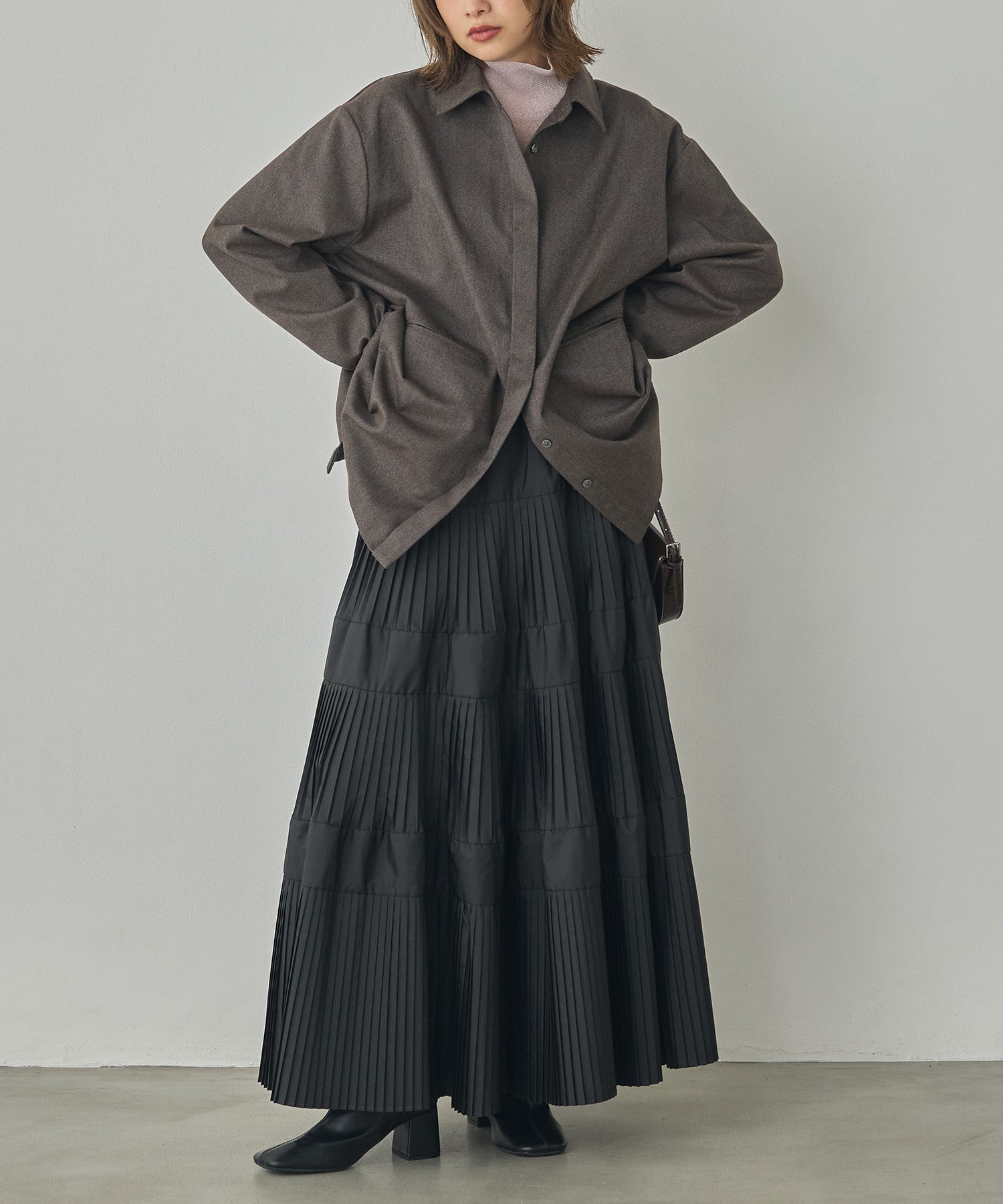 PLEATED TIERED SKIRT