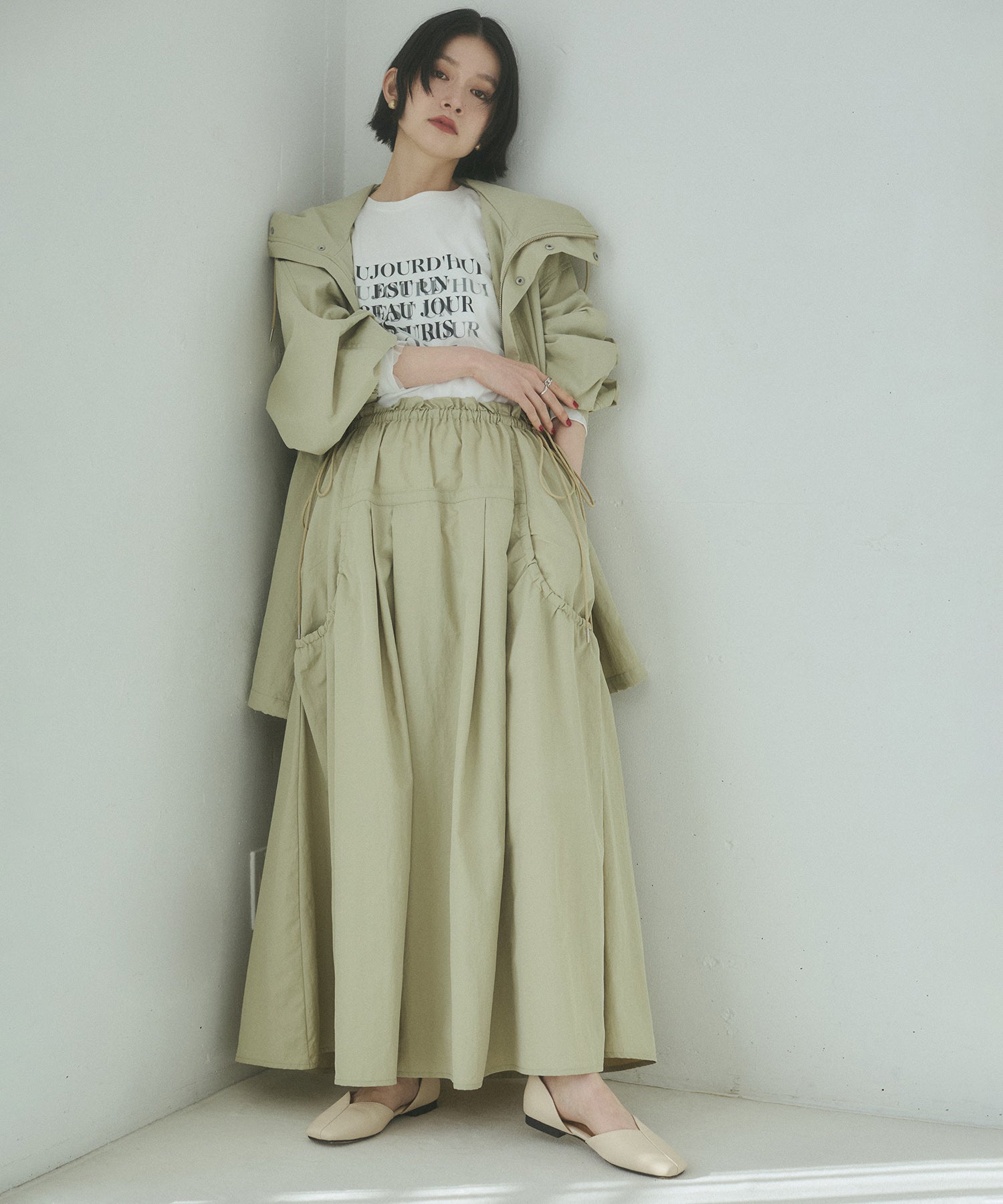 NYLON DESIGN FLARE SKIRT