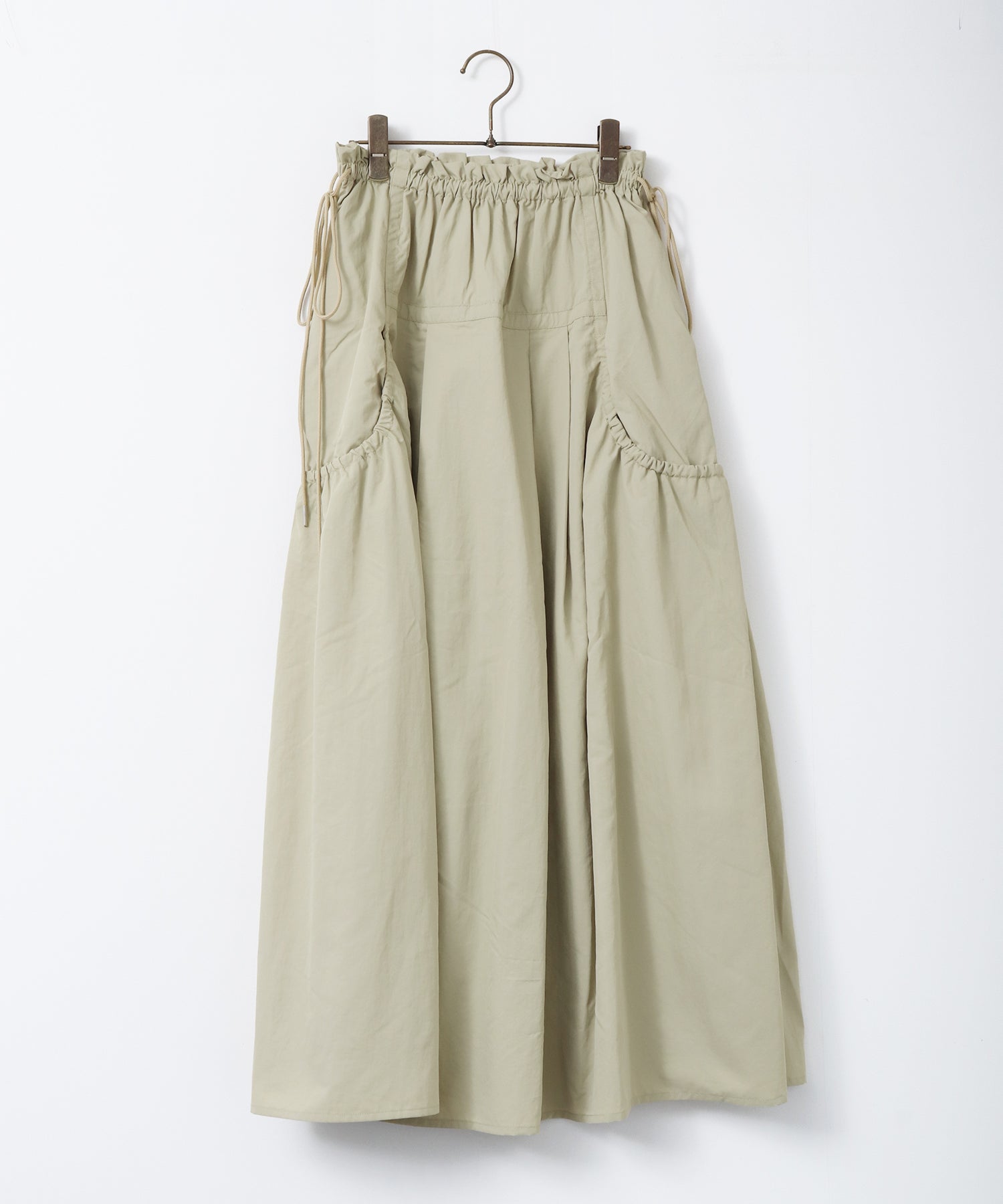 NYLON DESIGN FLARE SKIRT