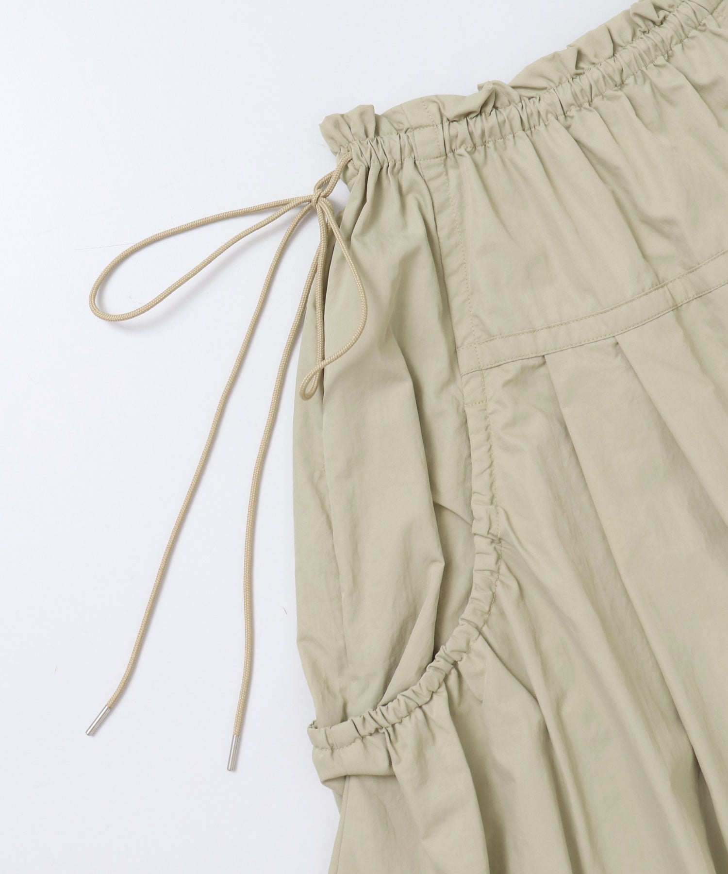 NYLON DESIGN FLARE SKIRT