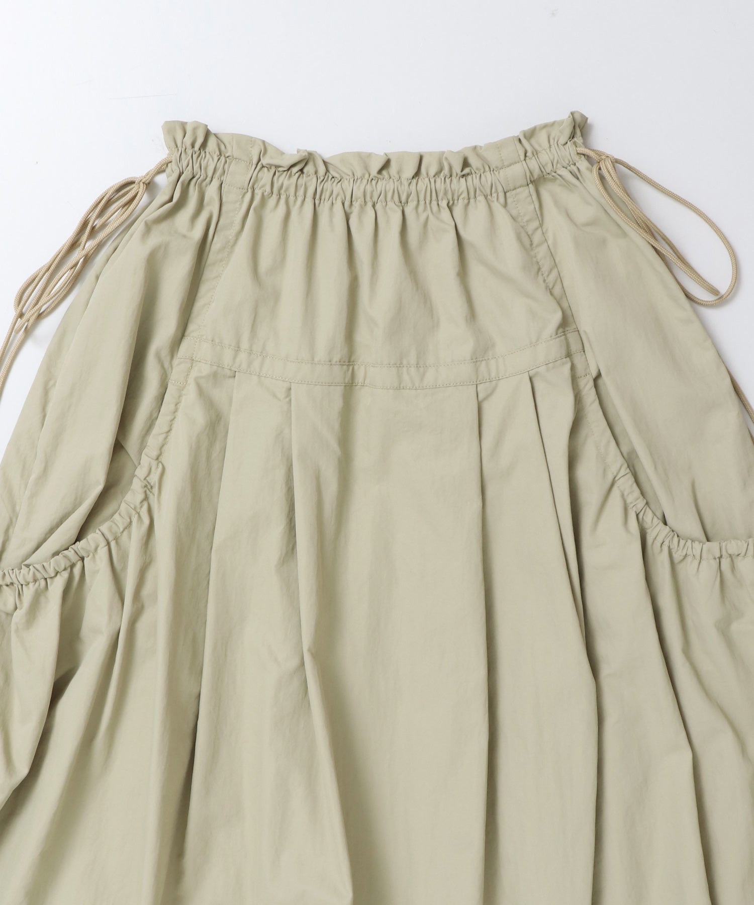 NYLON DESIGN FLARE SKIRT