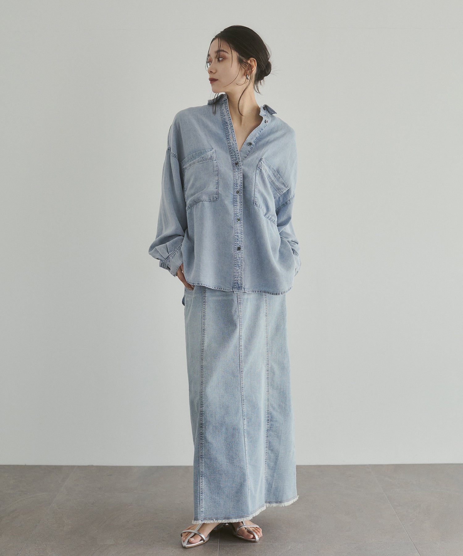 STRETCH DENIM NARROW SKIRT