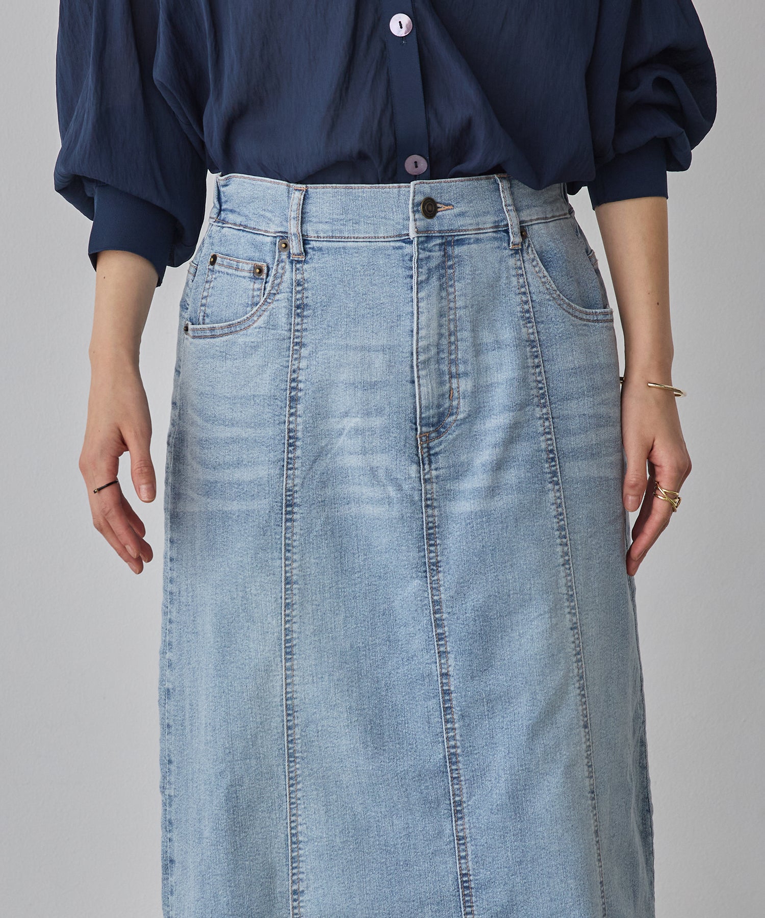 STRETCH DENIM NARROW SKIRT