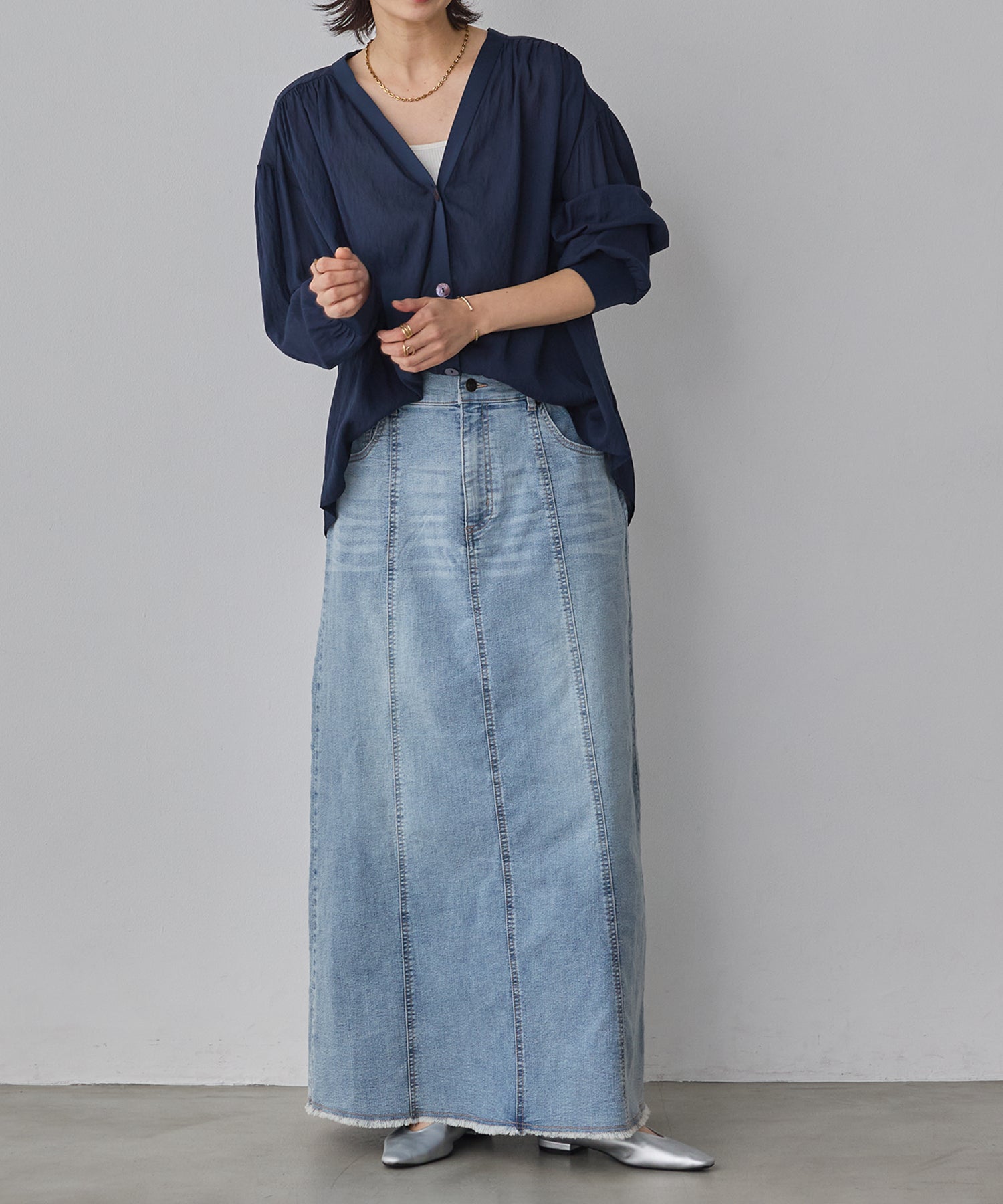 STRETCH DENIM NARROW SKIRT