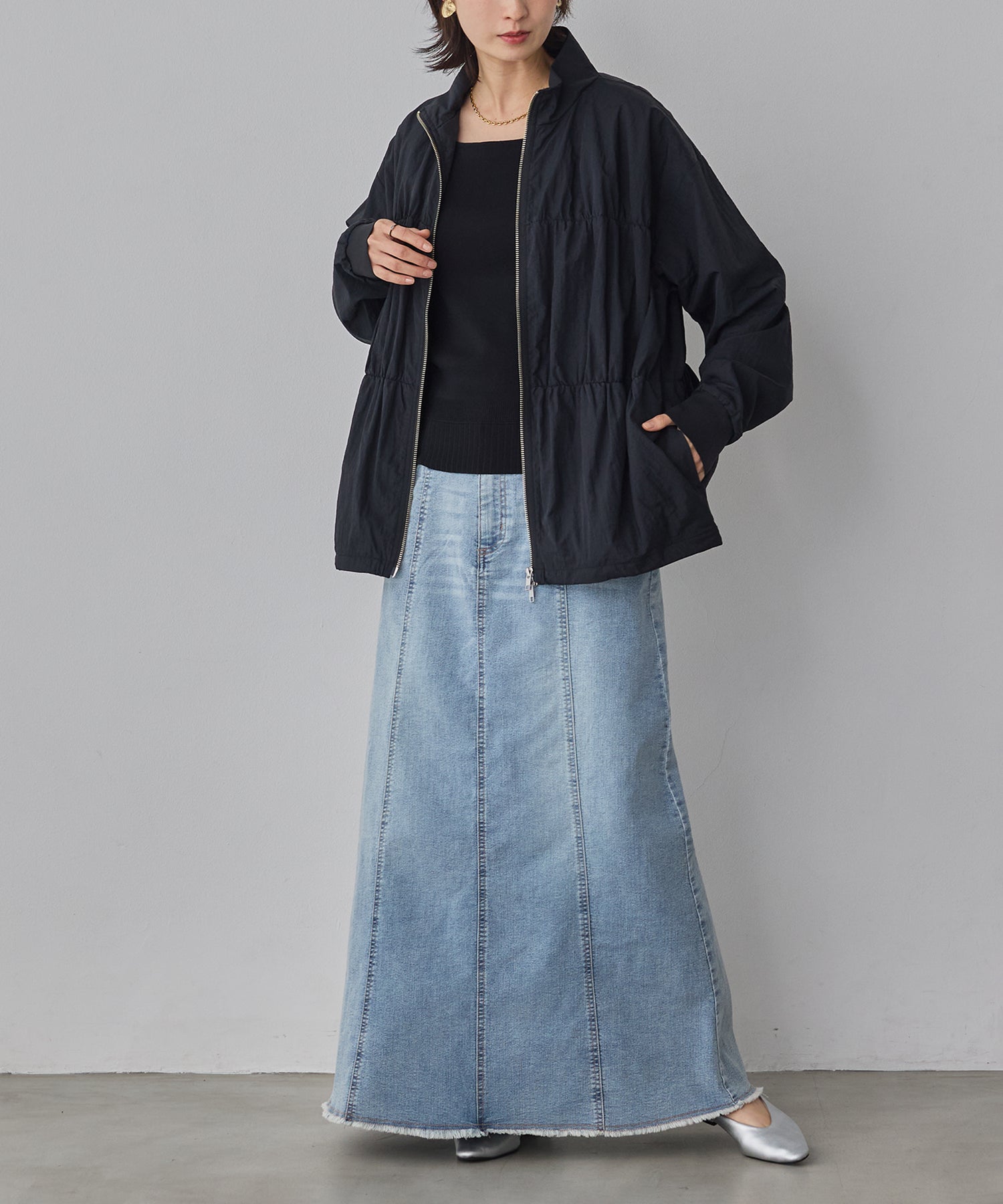 STRETCH DENIM NARROW SKIRT