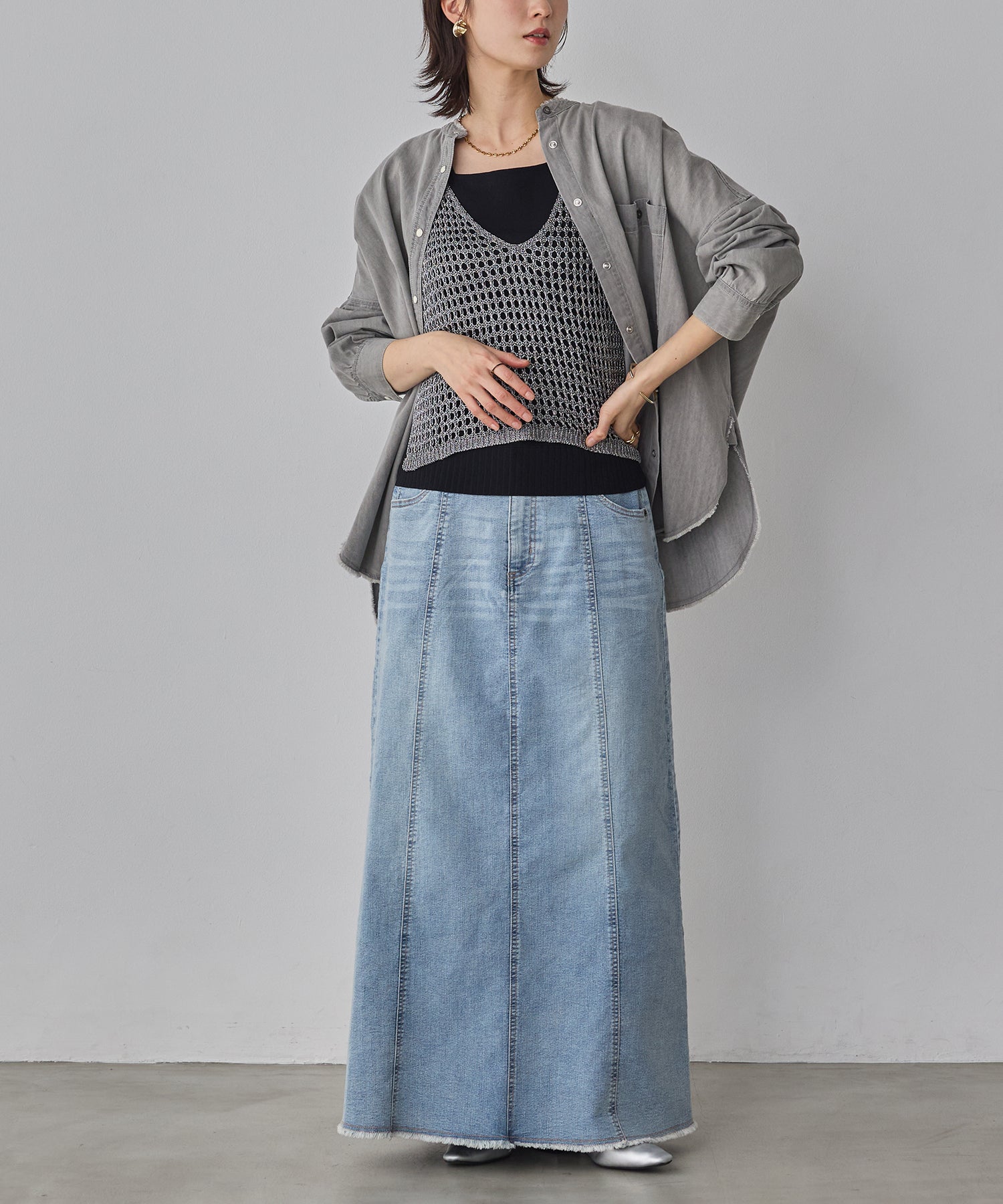STRETCH DENIM NARROW SKIRT