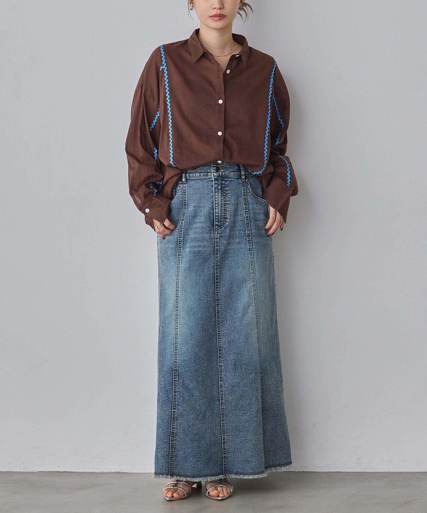 STRETCH DENIM NARROW SKIRT
