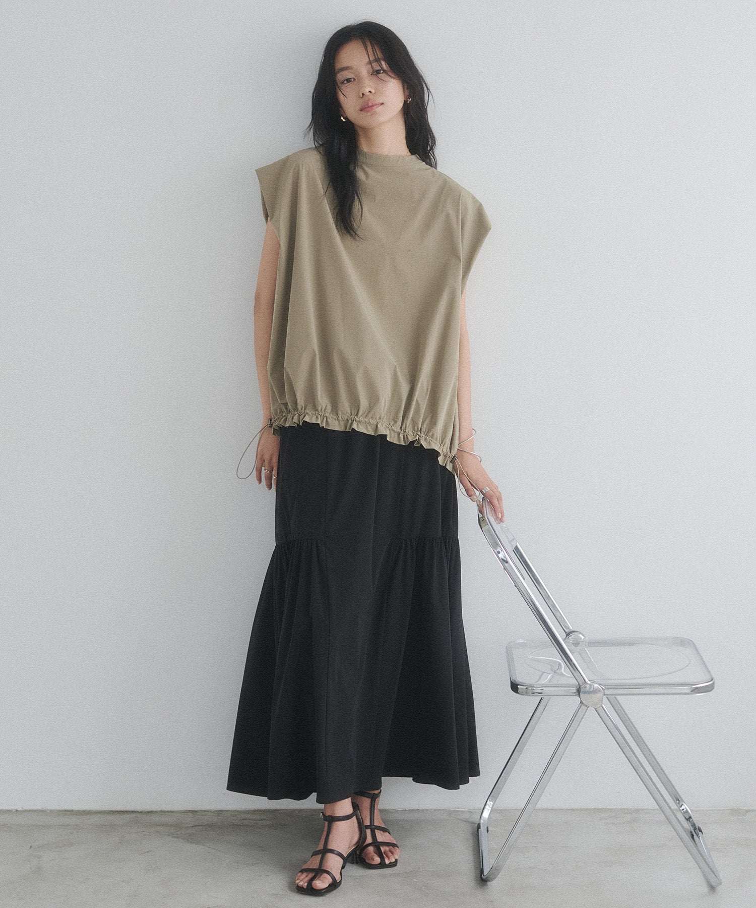 [ICE TOUCH] SIDE-TIERED SKIRT