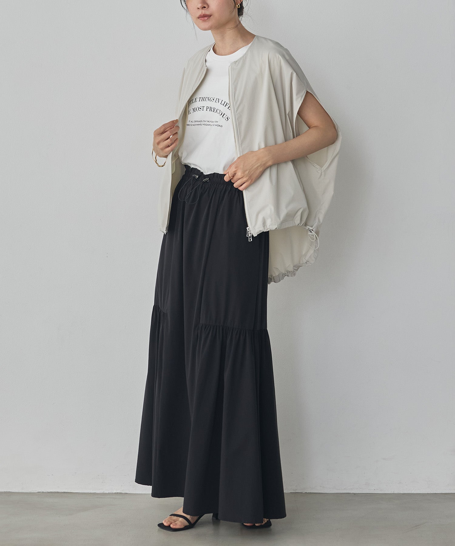 [ICE TOUCH] SIDE-TIERED SKIRT