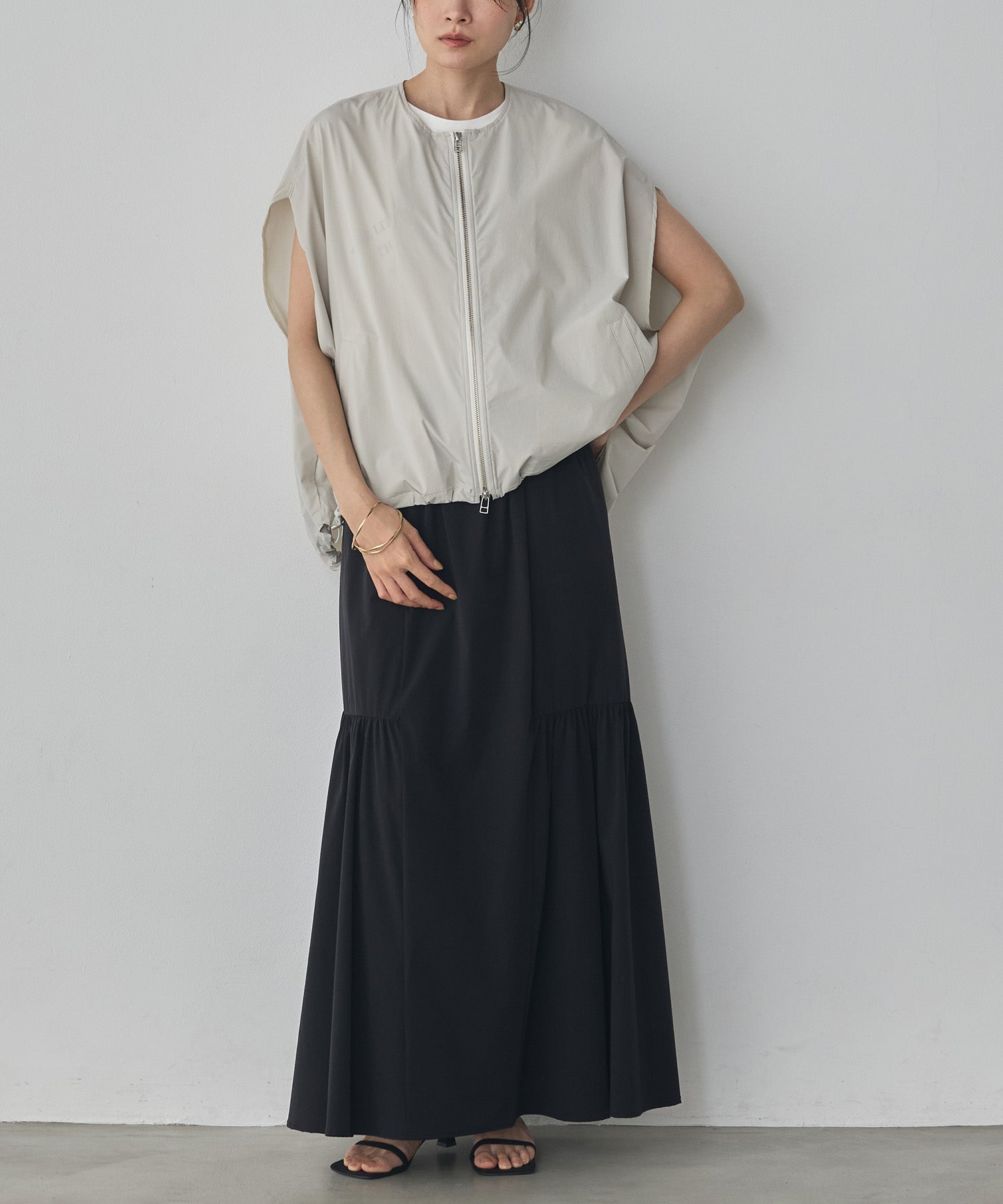 [ICE TOUCH] SIDE-TIERED SKIRT