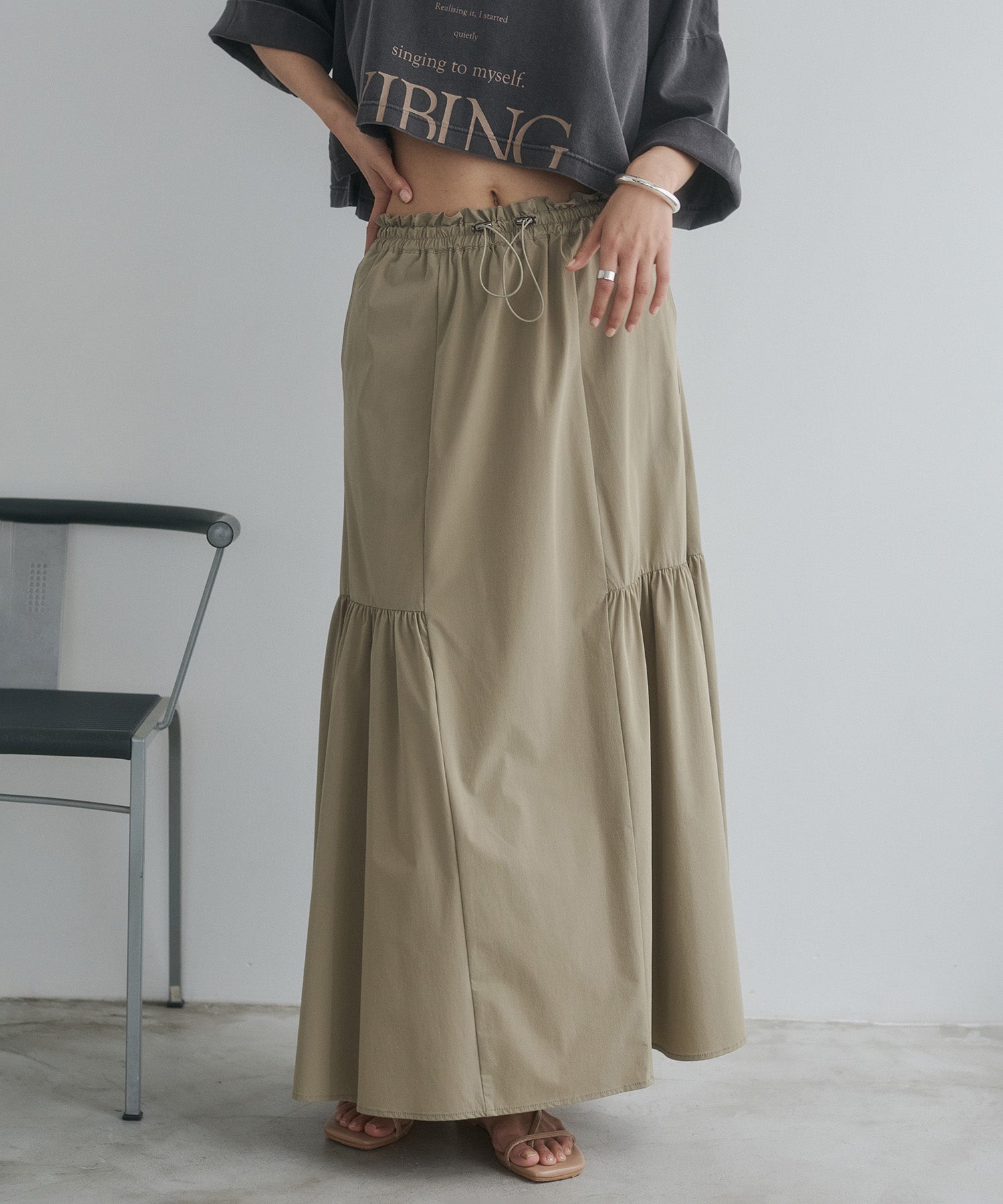 [ICE TOUCH] SIDE-TIERED SKIRT