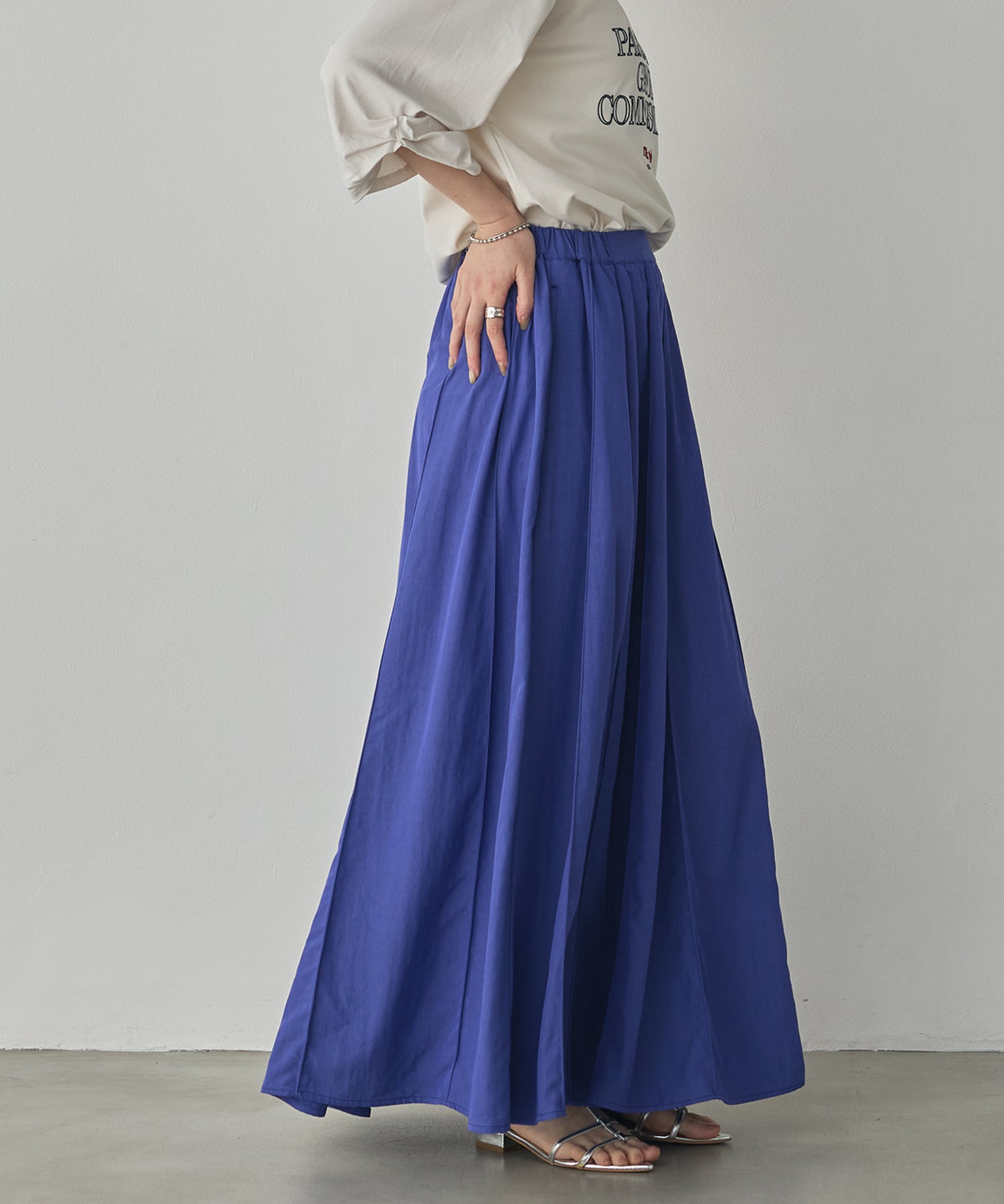 FLOWY PANEL SKIRT