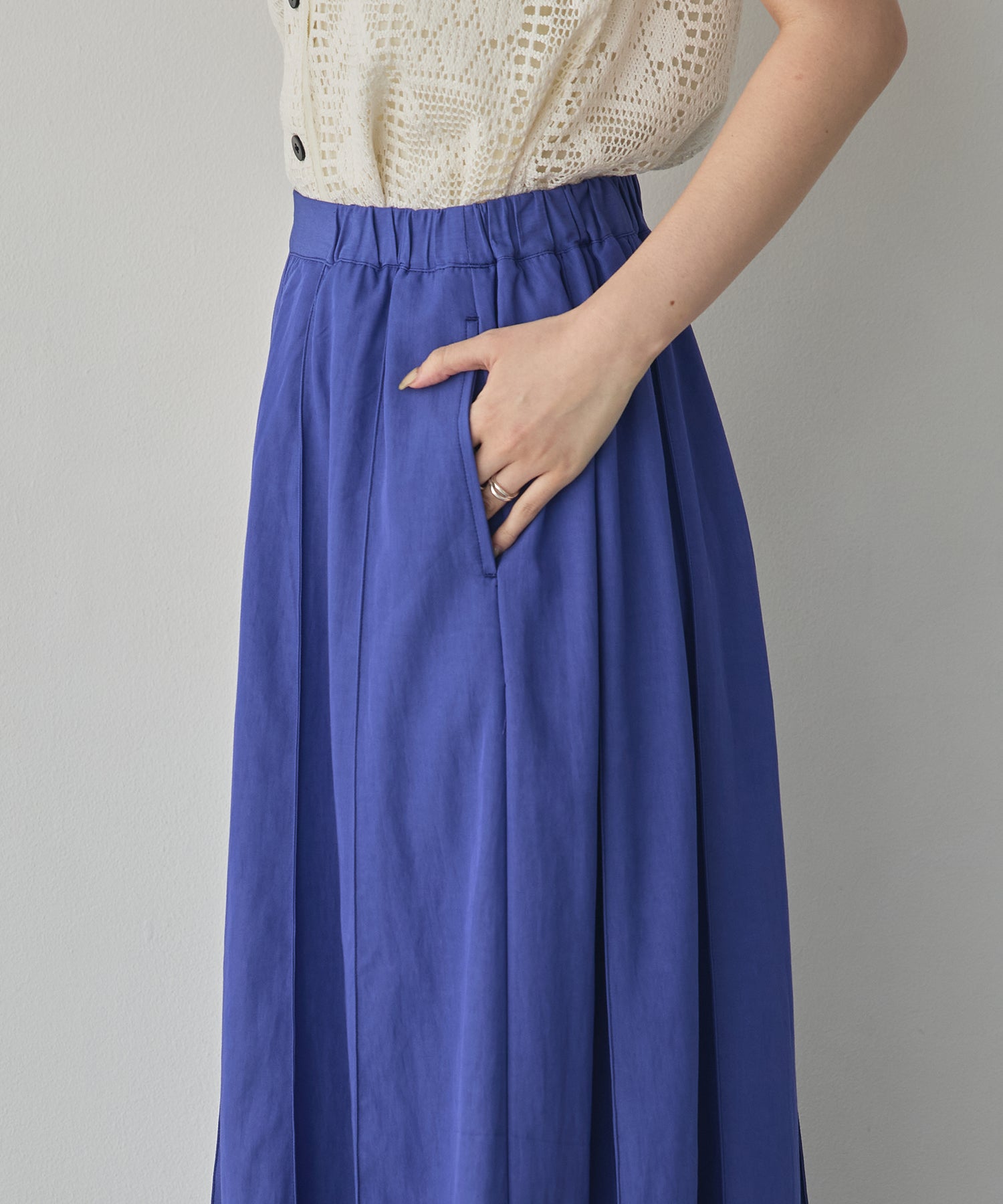 FLOWY PANEL SKIRT
